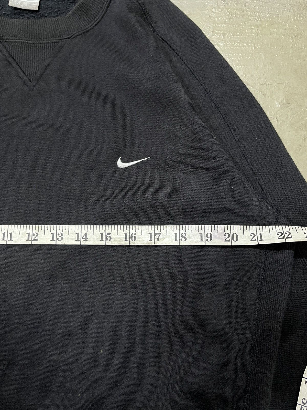 Nike × Vintage Vintage Nike Mini Swoosh Embroidery Logo Sweatshirt Size US L / EU 52-54 / 3 - 7 Thumbnail