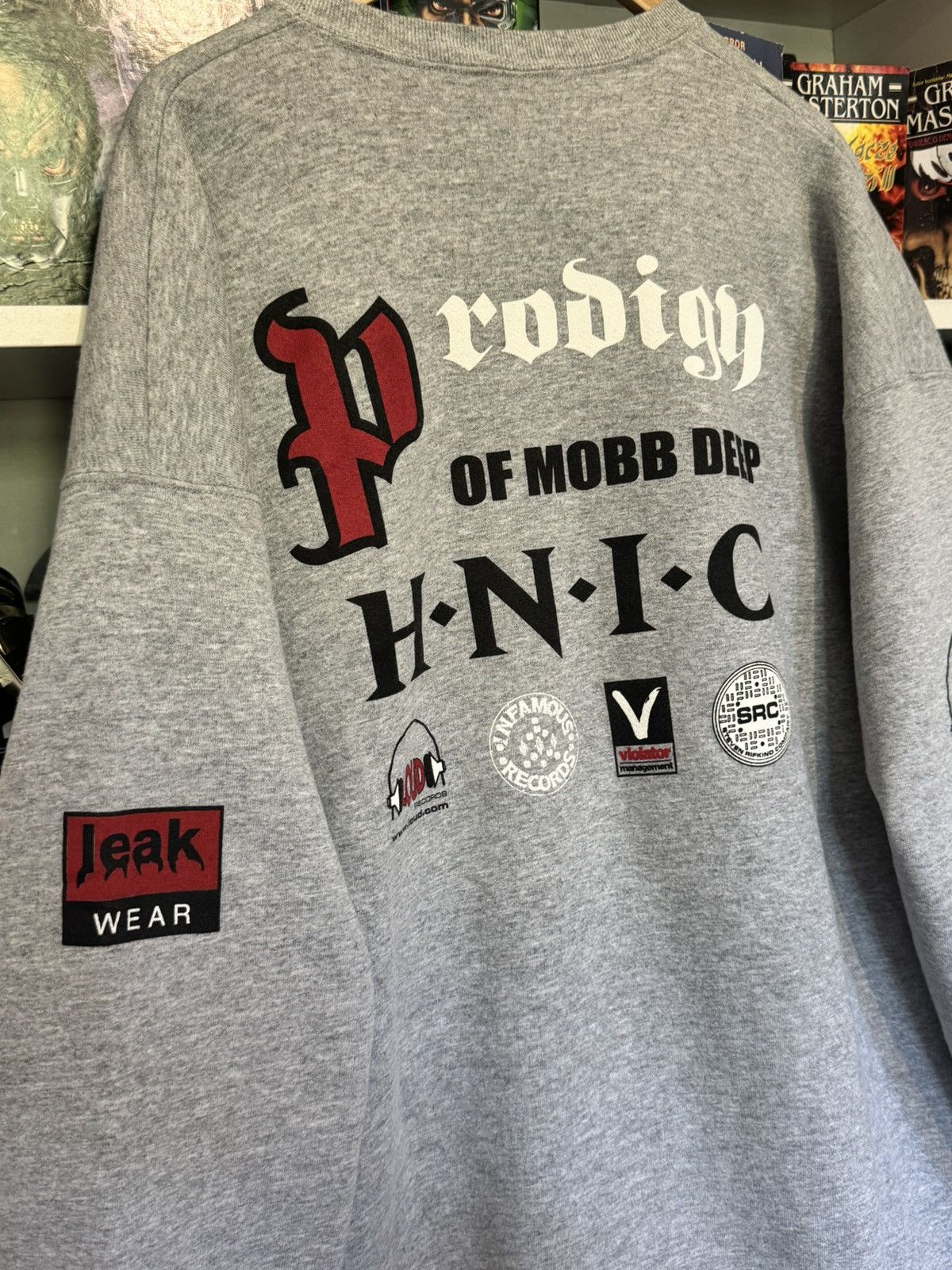 Rap Tees Vintage 2000 Mobb Deep Prodigy H.N.I.C Rap Band Sweatshirt Size US XXL / EU 58 / 5 - 3 Thumbnail