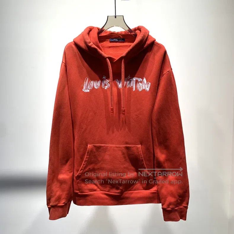 Louis Vuitton Louis Vuitton size 4l Red graffiti logo hooded sweatshirt Size US M / EU 48-50 / 2 - 1 Thumbnail