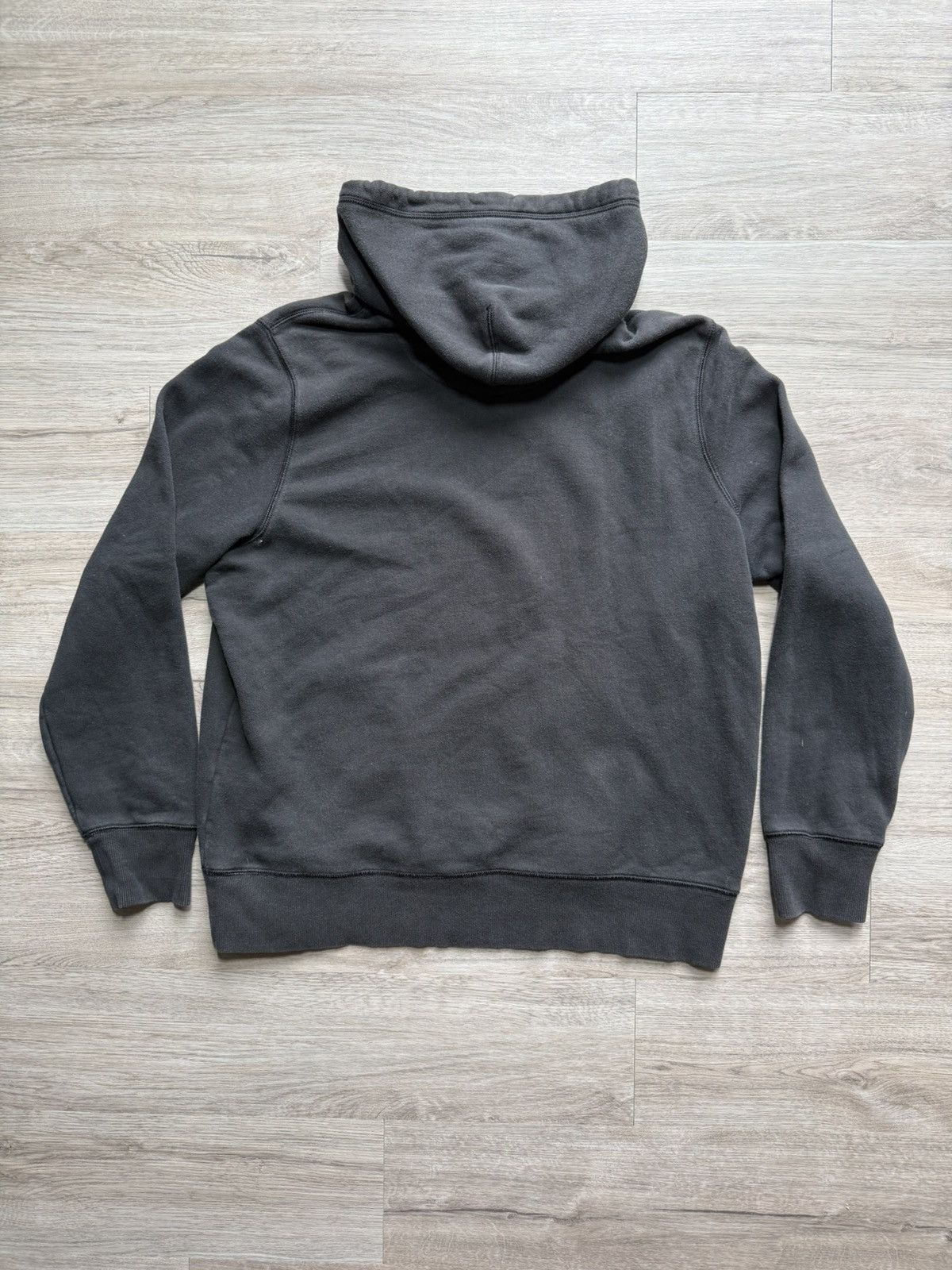 Nike Vintage Nike Center Swoosh Sun Faded NCAA College Hoodie Size US XL / EU 56 / 4 - 2 Thumbnail