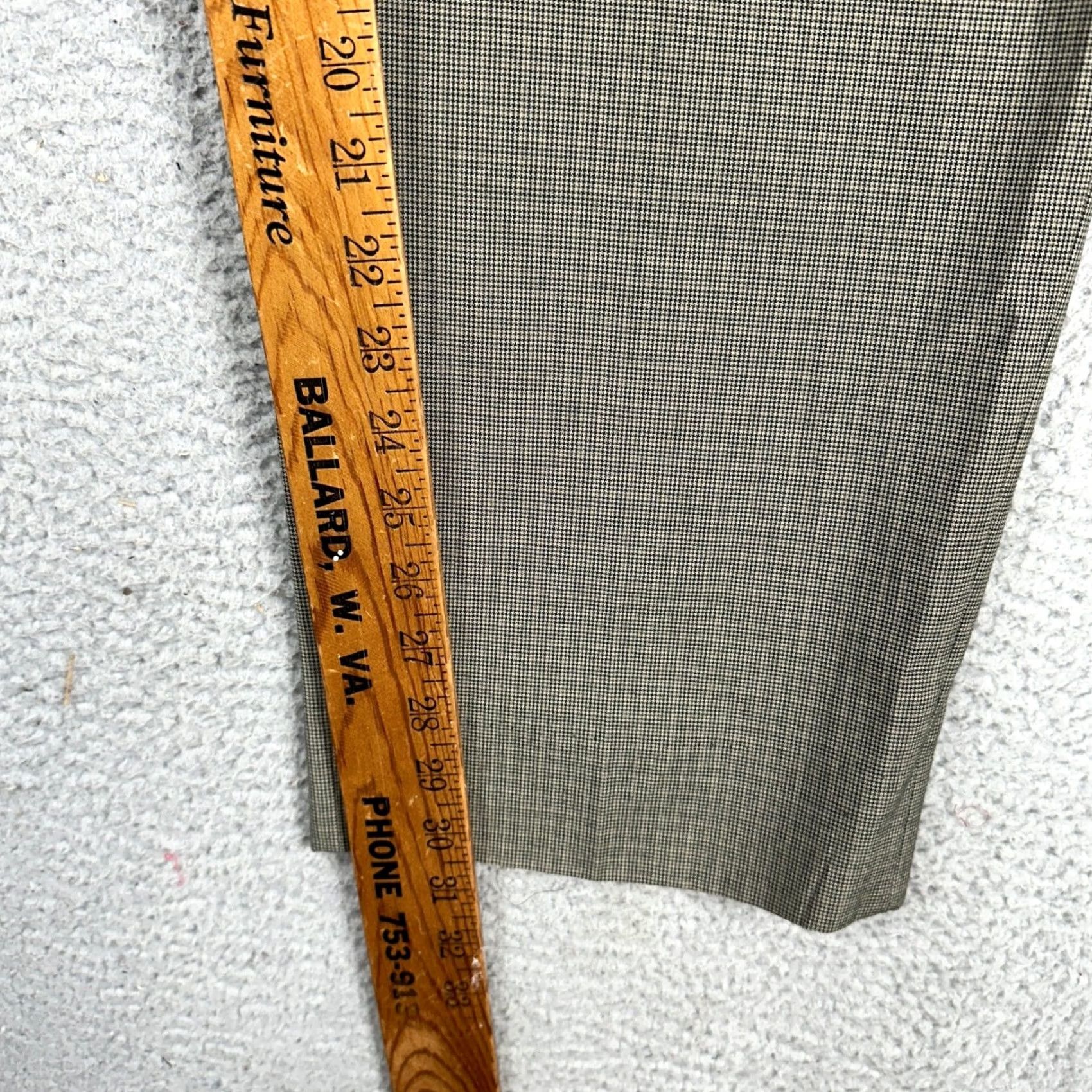 Ralph Lauren Lauren Ralph Lauren Mens Dress Pants 39X30 Tan Grey Houndstooth Pleated Straight Pants Mens 39X30 Beige Belted Slacks Office Formal Pants Mens Size US 39 - 7 Thumbnail