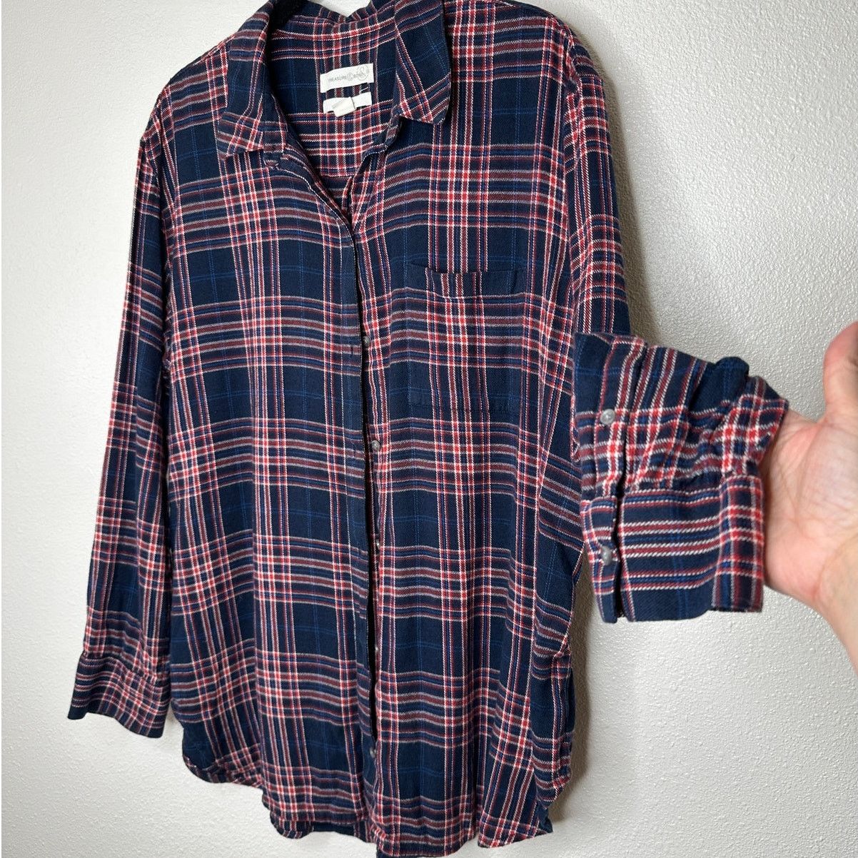 Treasure & Bond Treasure & Bond Navy Plaid Collared Button Boyfriend Shirt L Size L / US 10 / IT 46 - 1 Thumbnail