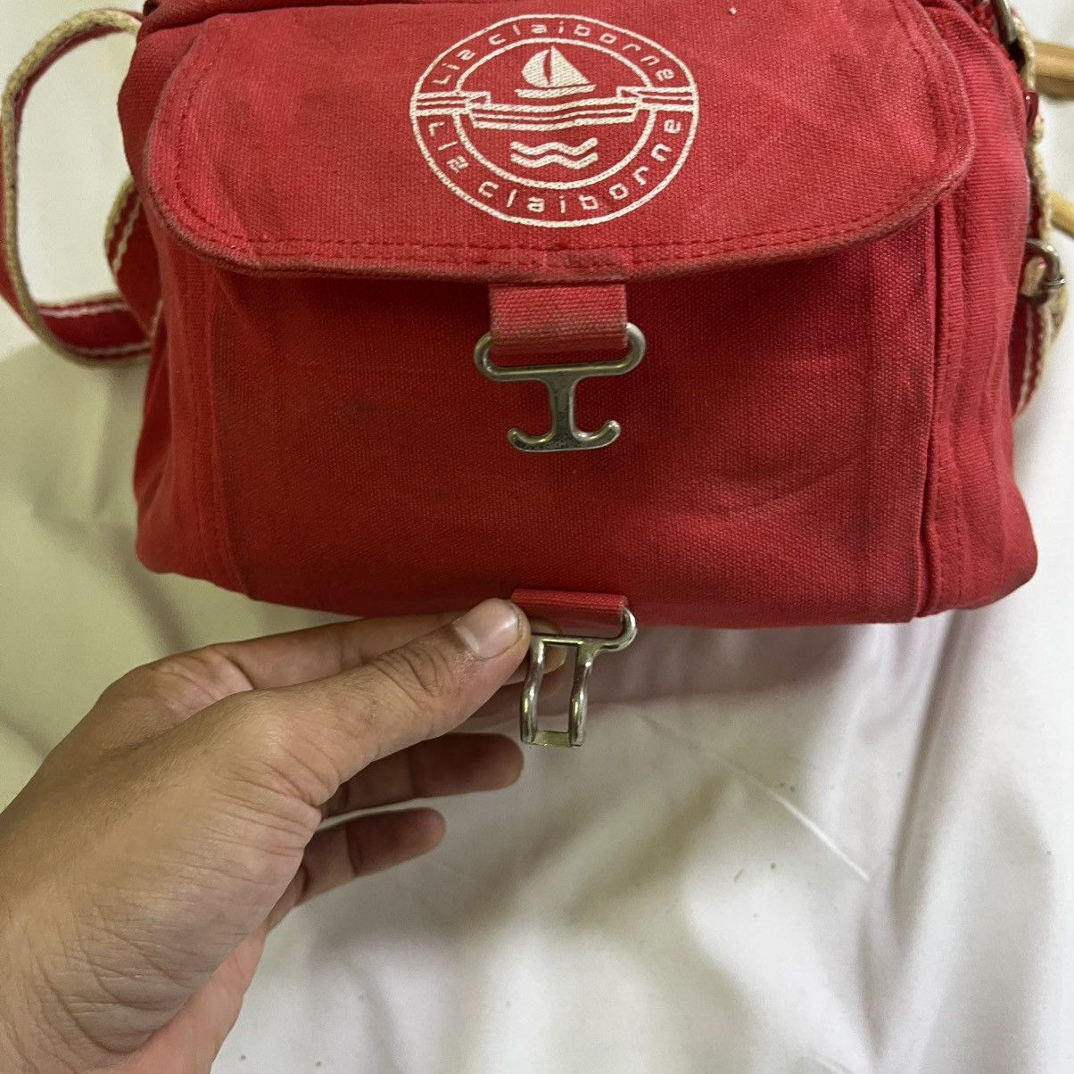 Liz Claiborne LIZ CLAIBORNE DUCK CANVAS SHOULDER BAG Size ONE SIZE - 5 Thumbnail