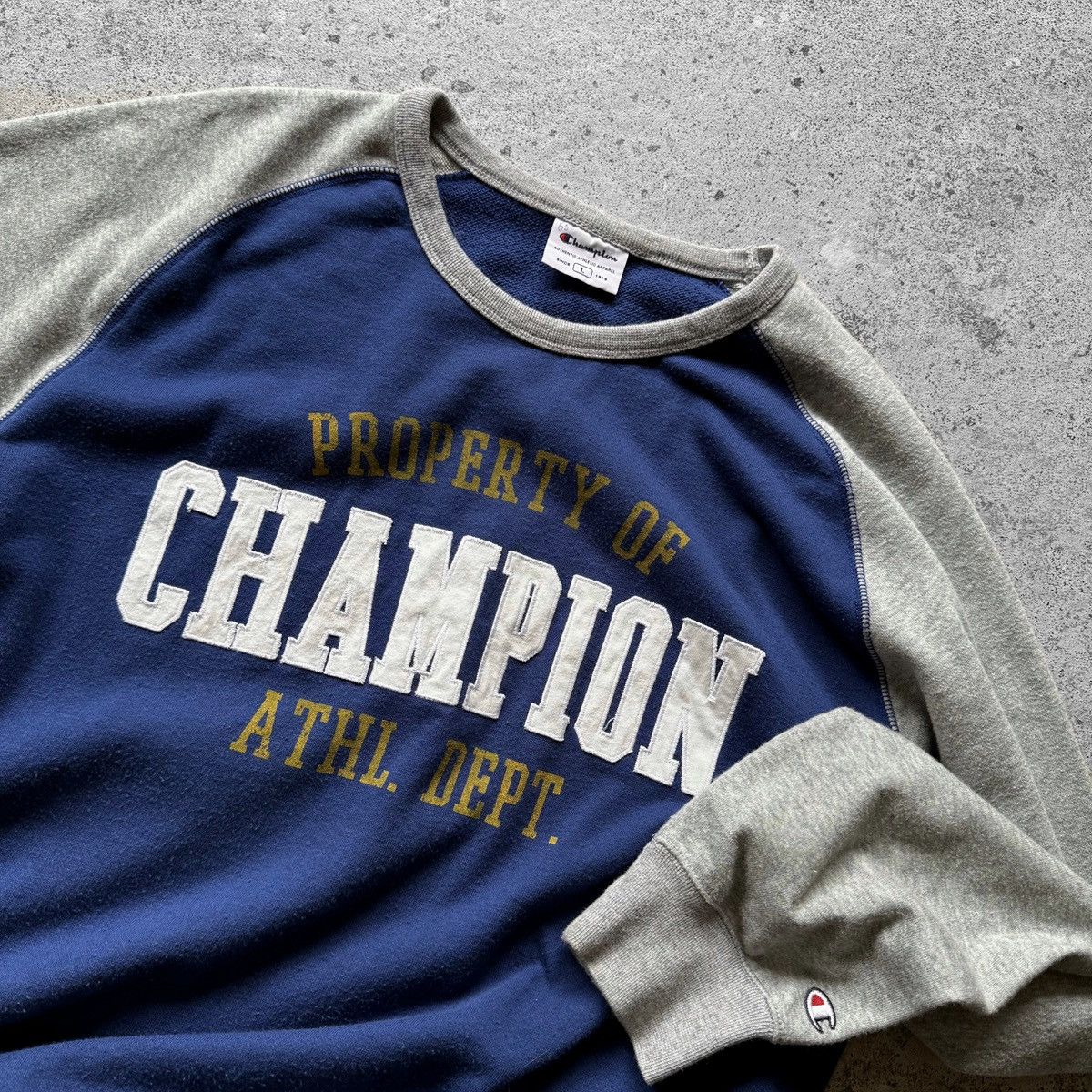 Champion Champion Vintage Property Of Graphic Print Raglan Sweatshirt Size US L / EU 52-54 / 3 - 3 Thumbnail