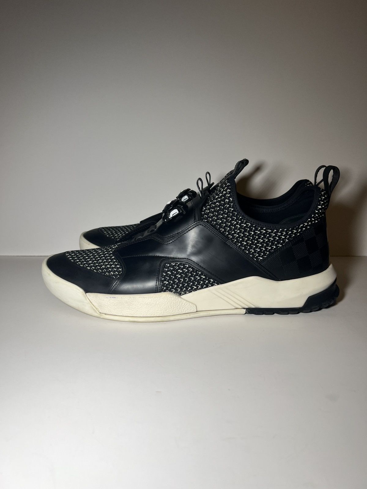 Louis Vuitton Louis Vuitton Laceless Fuel Power Sneaker vintage designer Size US 13 / EU 46 - 4 Thumbnail