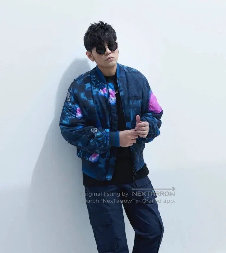 Louis Vuitton Louis Vuitton Long Sleeve Jacket in Dark Blue Monogrammed Size US XL / EU 56 / 4 - 8 Thumbnail
