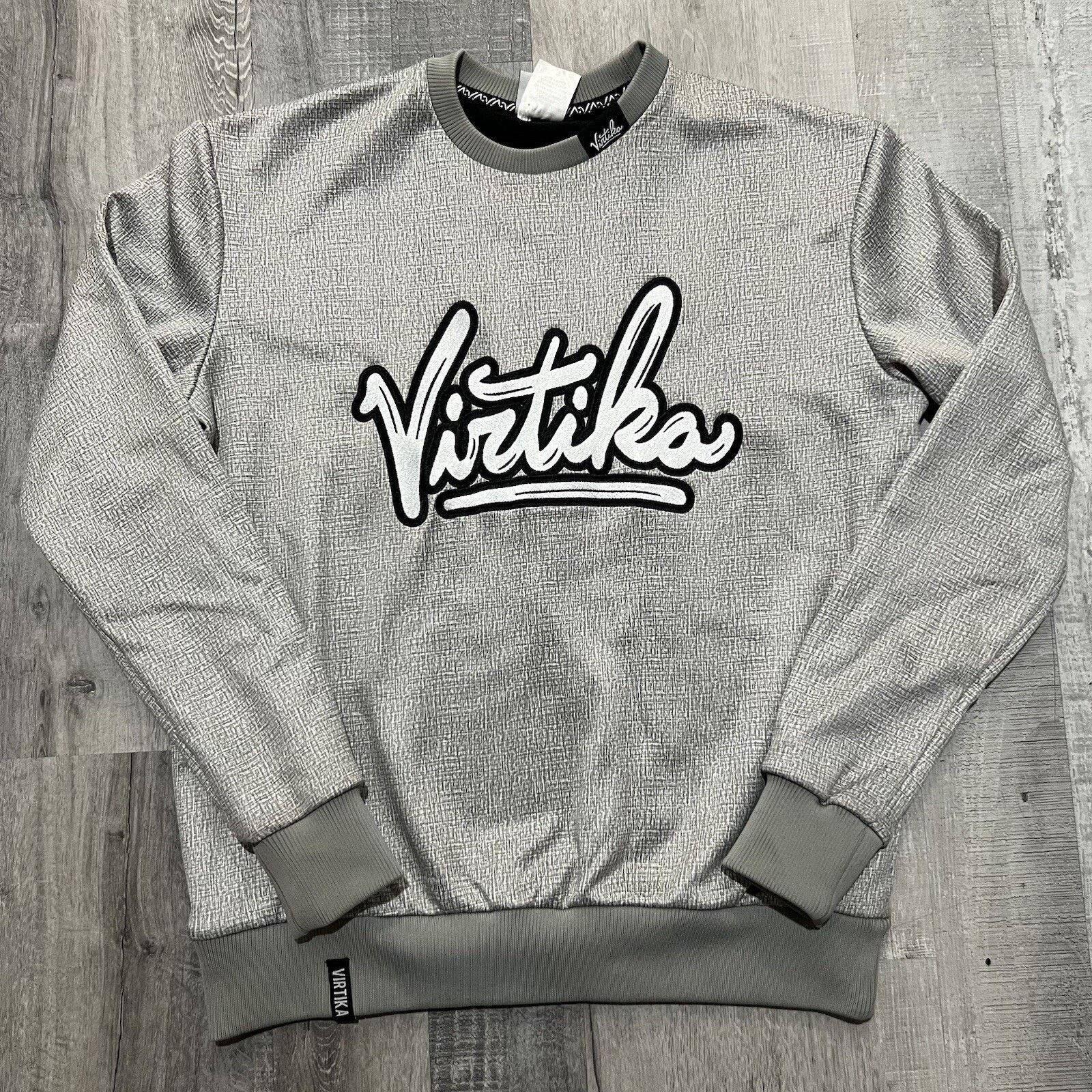 Vintage Virtika Silver Embroidered Script Fleece Lined Sweatshirt S Size US S / EU 44-46 / 1 - 1 Thumbnail