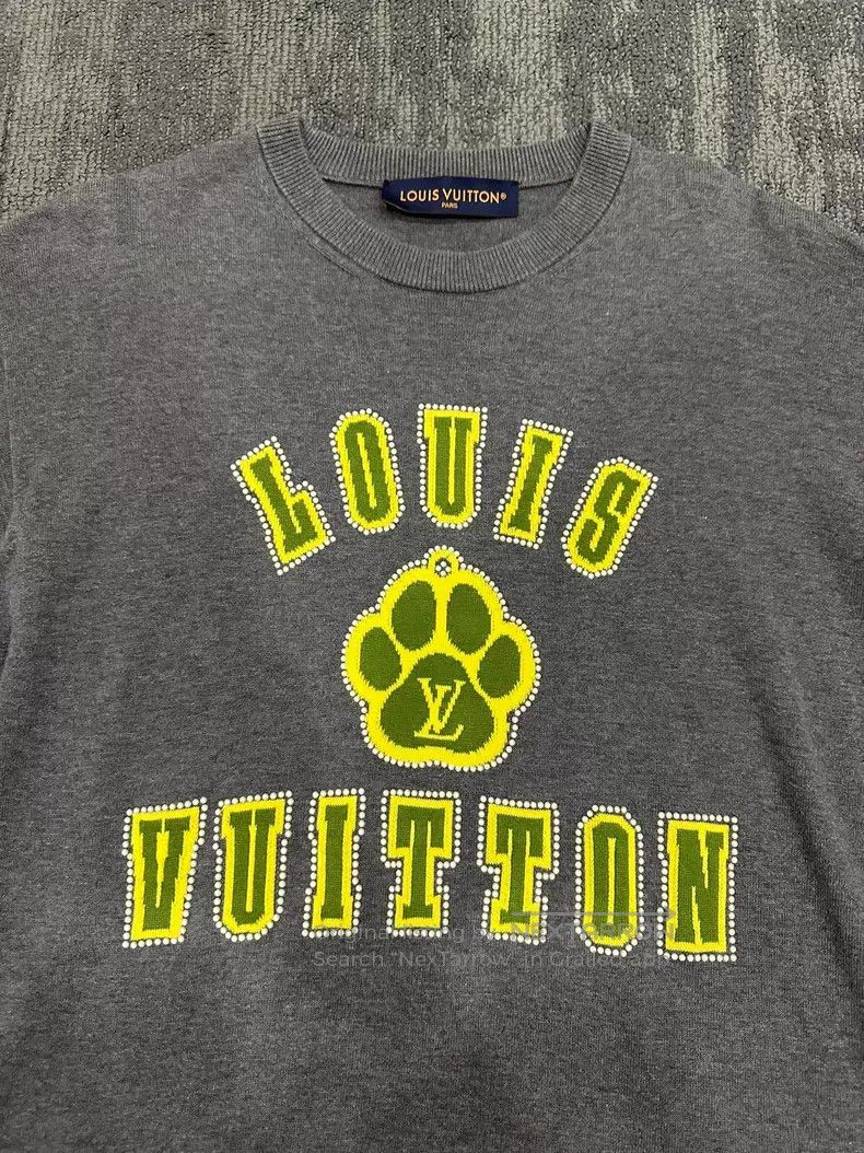 Louis Vuitton Louis Vuitton 25 New Dog Paws Grey Short Sleeve T-Shirt Size US S / EU 44-46 / 1 - 3 Thumbnail