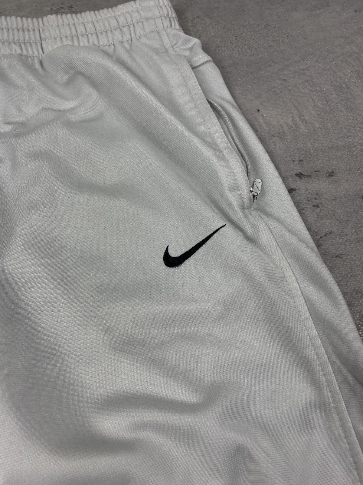 Nike × Vintage Vintage Nike Swoosh Baggy Trackpants M/32 Size US 32 / EU 48 - 11 Thumbnail