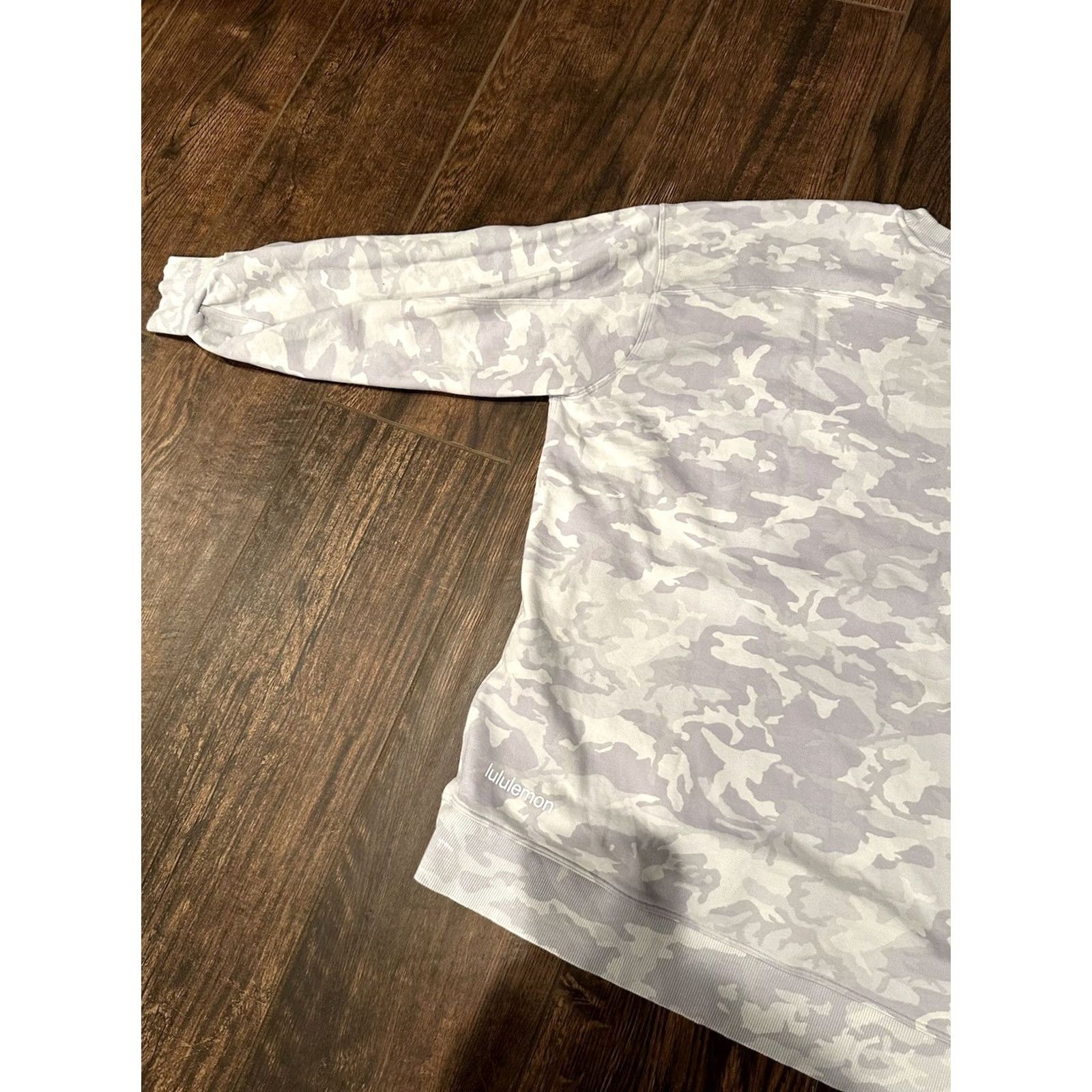 Lululemon LULULEMON Oversized Sweatshirt Incognito Camo Size 12 Womens Size XL / US 12-14 / IT 48-50 - 7 Thumbnail