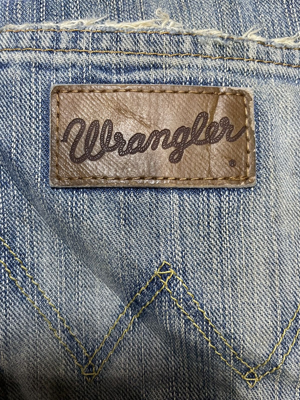 Vintage Wrangler Faded Distress Denim Jeans
