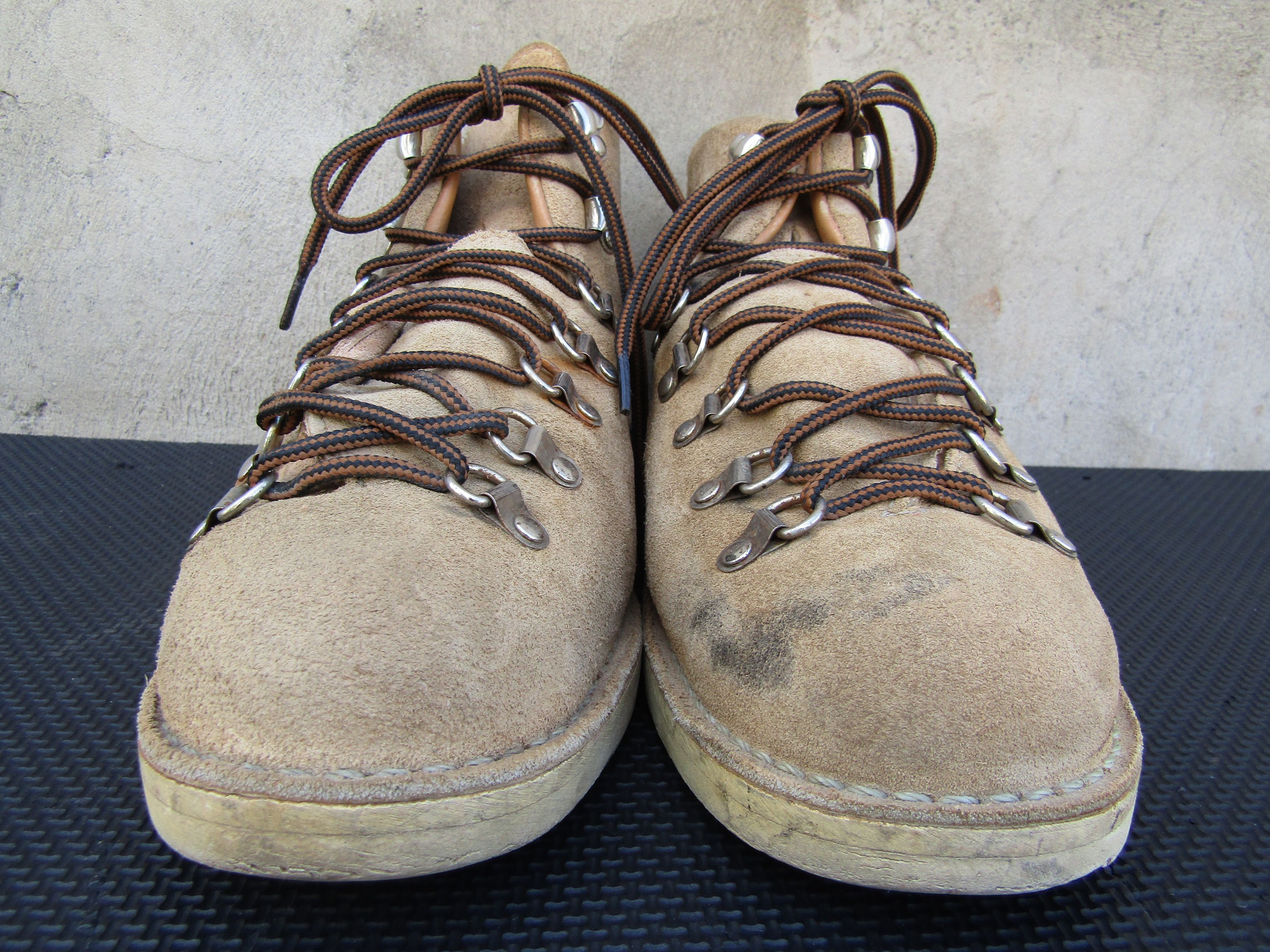Danner Danner Mountain Desert Light Overton GoreTex Mens Size US 9.5 / EU 42-43 - 8 Thumbnail