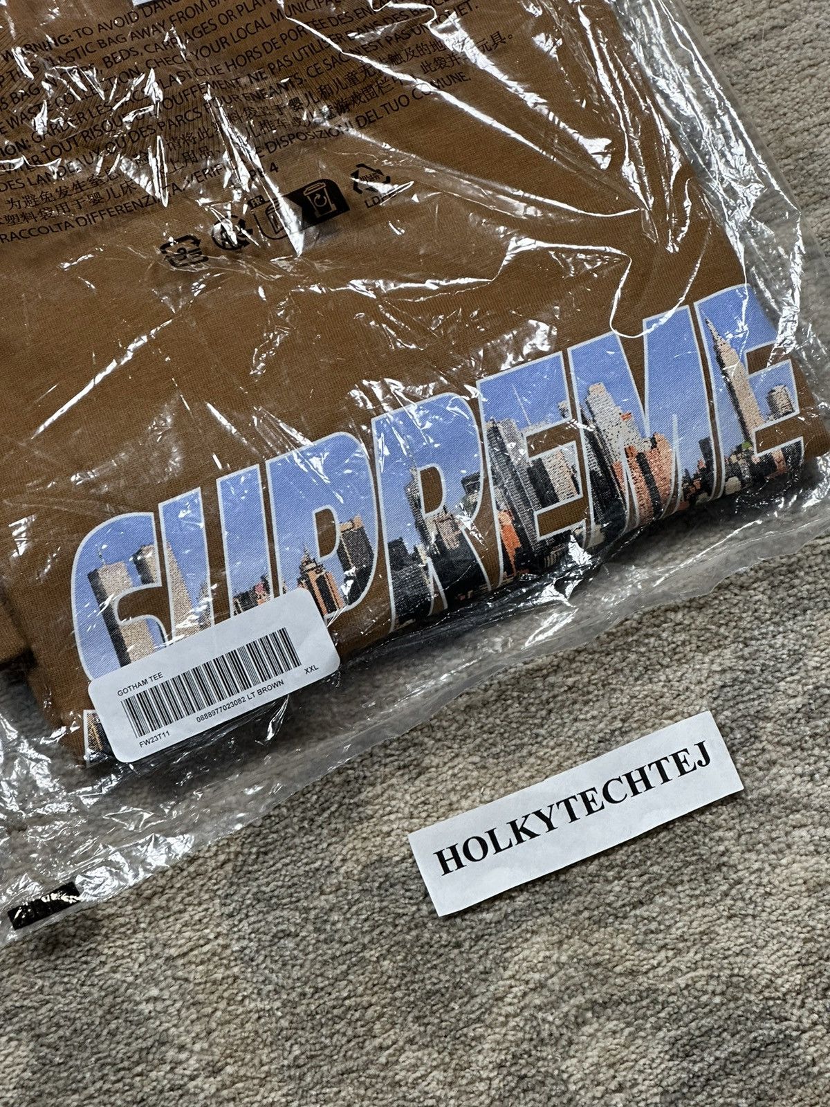 Supreme Supreme Gotham Tee - Light Brown - XXL - FW23 Size US XXL / EU 58 / 5 - 3 Thumbnail