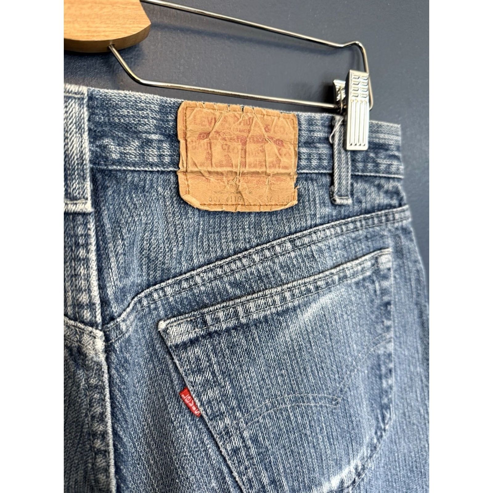 Levi's VINTAGE Levi's 501 Jeans Denim Pants Button Fly Size 34/30 USA Made Men Blue 80s Straight Jeans Womens Mens Size US 34 / EU 50 - 2 Thumbnail