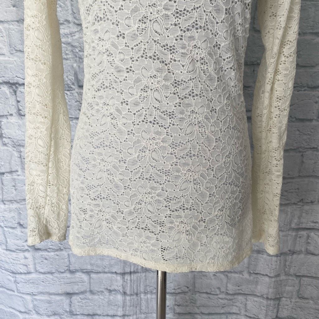Express Express women S scoopneck long sleeve lace fitted blouse bla Size S / US 4 / IT 40 - 2 Thumbnail