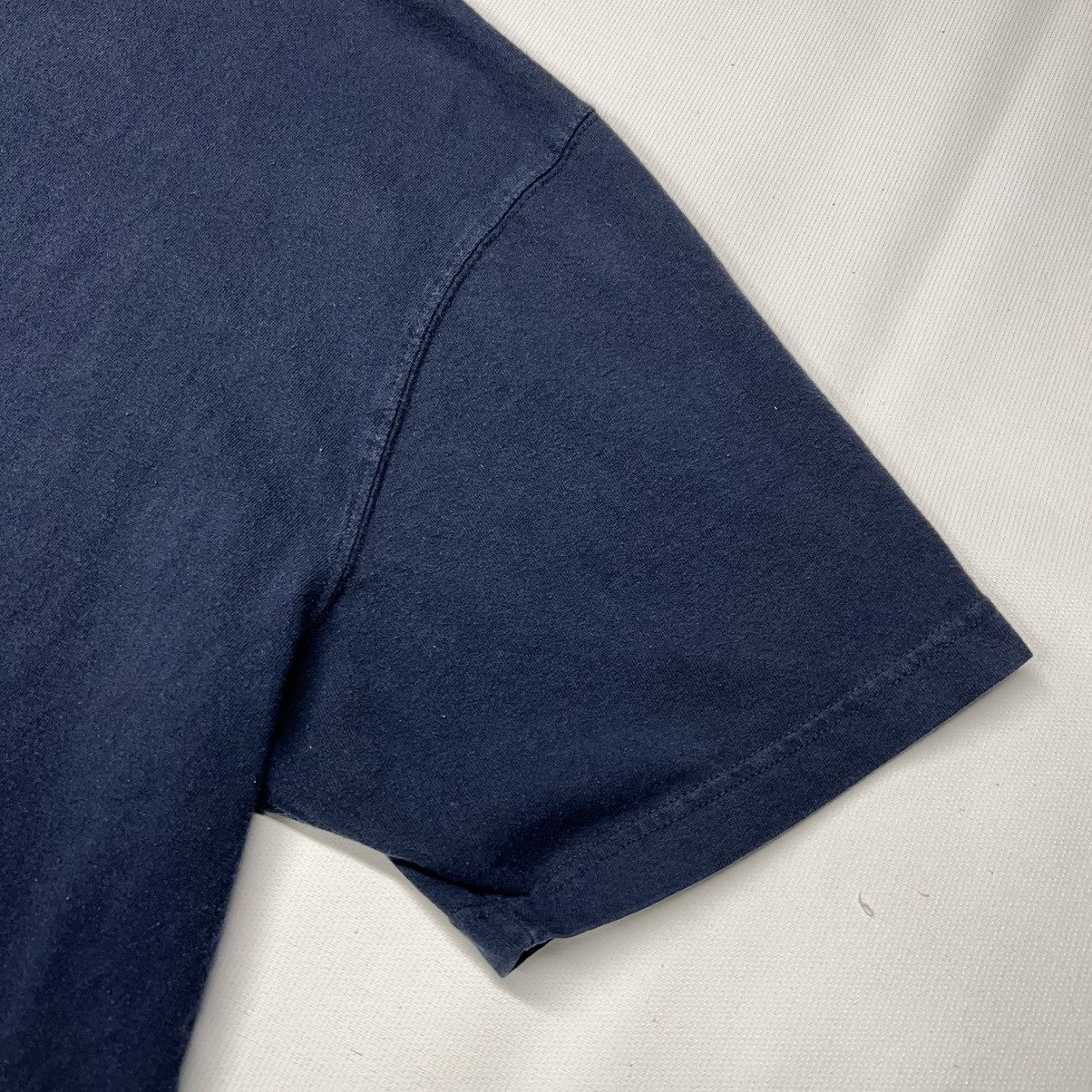 Carhartt Carhartt Tee Shirt Navy Blue Original Fit Chest Pocket Logo Size US XL / EU 56 / 4 - 10 Thumbnail