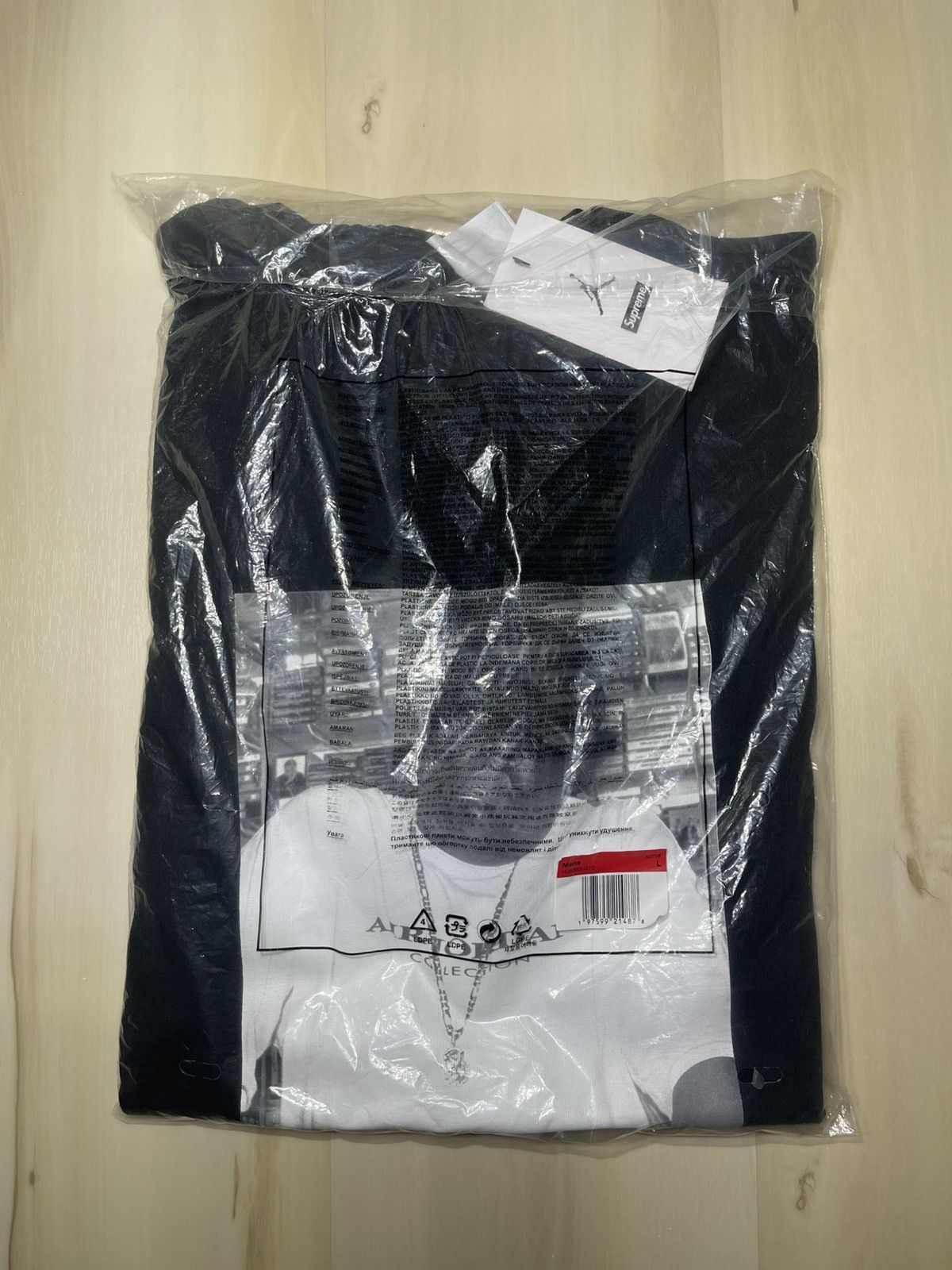 Supreme Supreme Jordan Biggie S/S Top Size Large Black FW24 Supreme Size US L / EU 52-54 / 3 - 2 Thumbnail