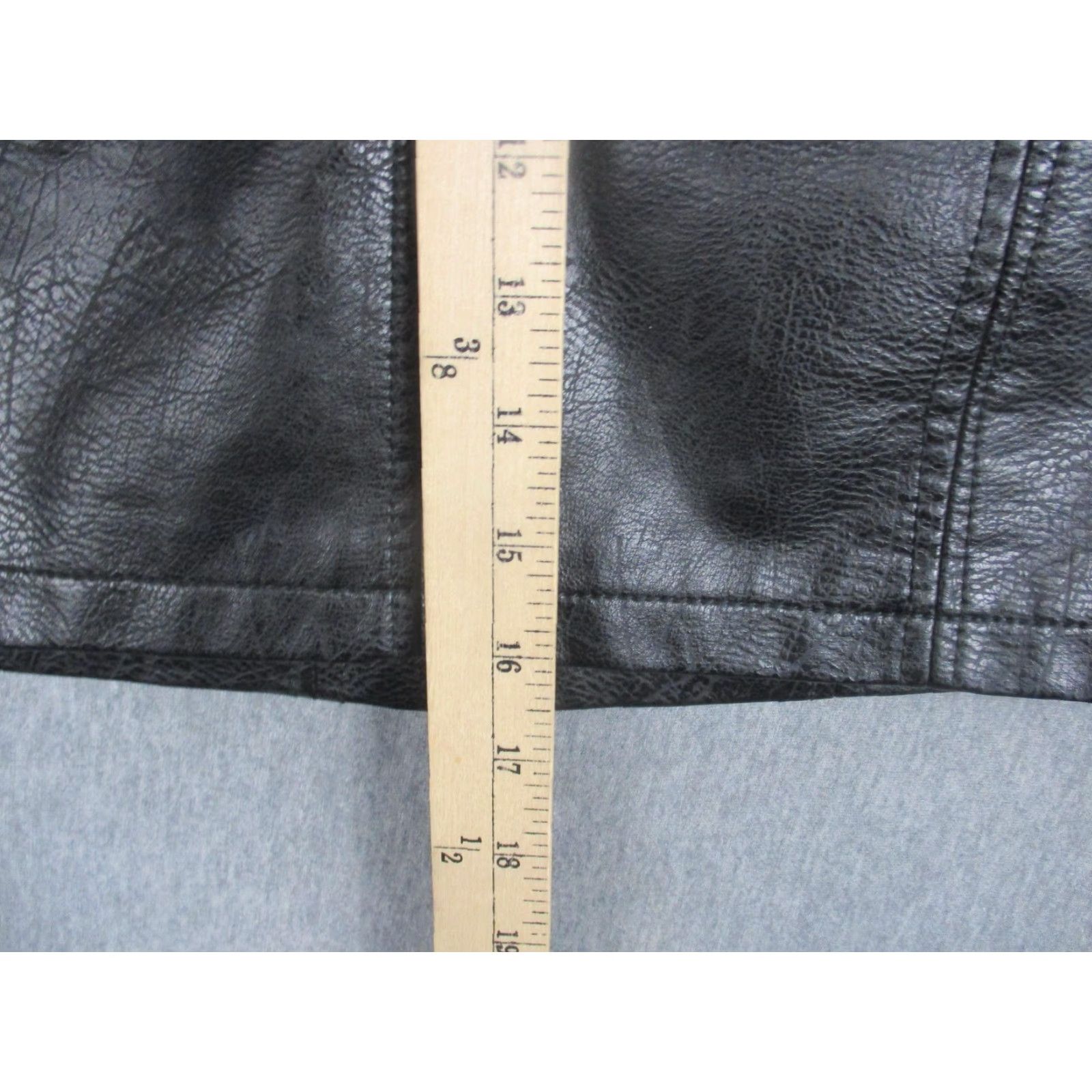 Free People Free People Skirt Womens 8 Black Faux Leather Seamed Mini Zip Back Lined Skirt Size 30" / US 8 / IT 44 - 3 Thumbnail