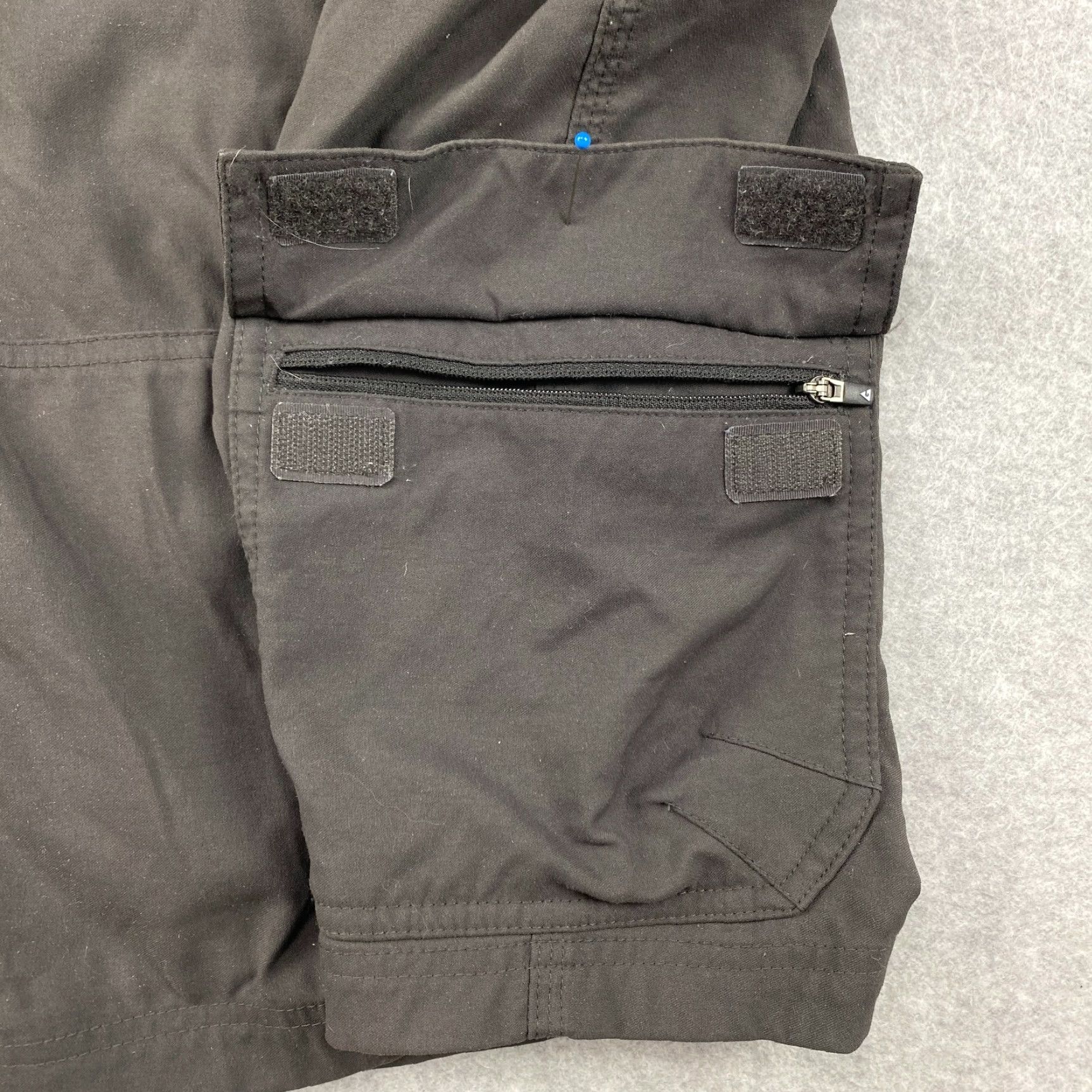 Vintage Gerry Cargo Shorts Mens 40 Brown Nylon Stretch Breathable Hiking Outdoors Casual Travel Cargo Pocket 42 Waist Zipper Logo Button Pants Womens? Size US 40 / EU 56 - 3 Thumbnail