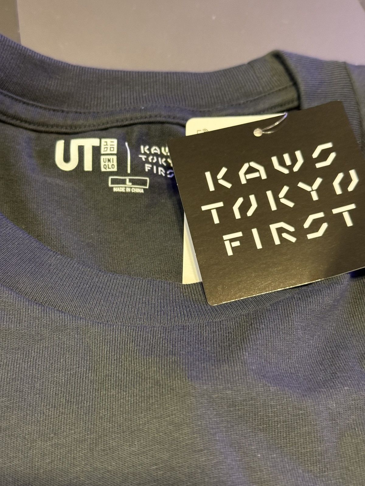 Kaws × Uniqlo KAWS X UNIQLO TOKYO FIRST SIZE ASIAN L Size US L / EU 52-54 / 3 - 5 Thumbnail