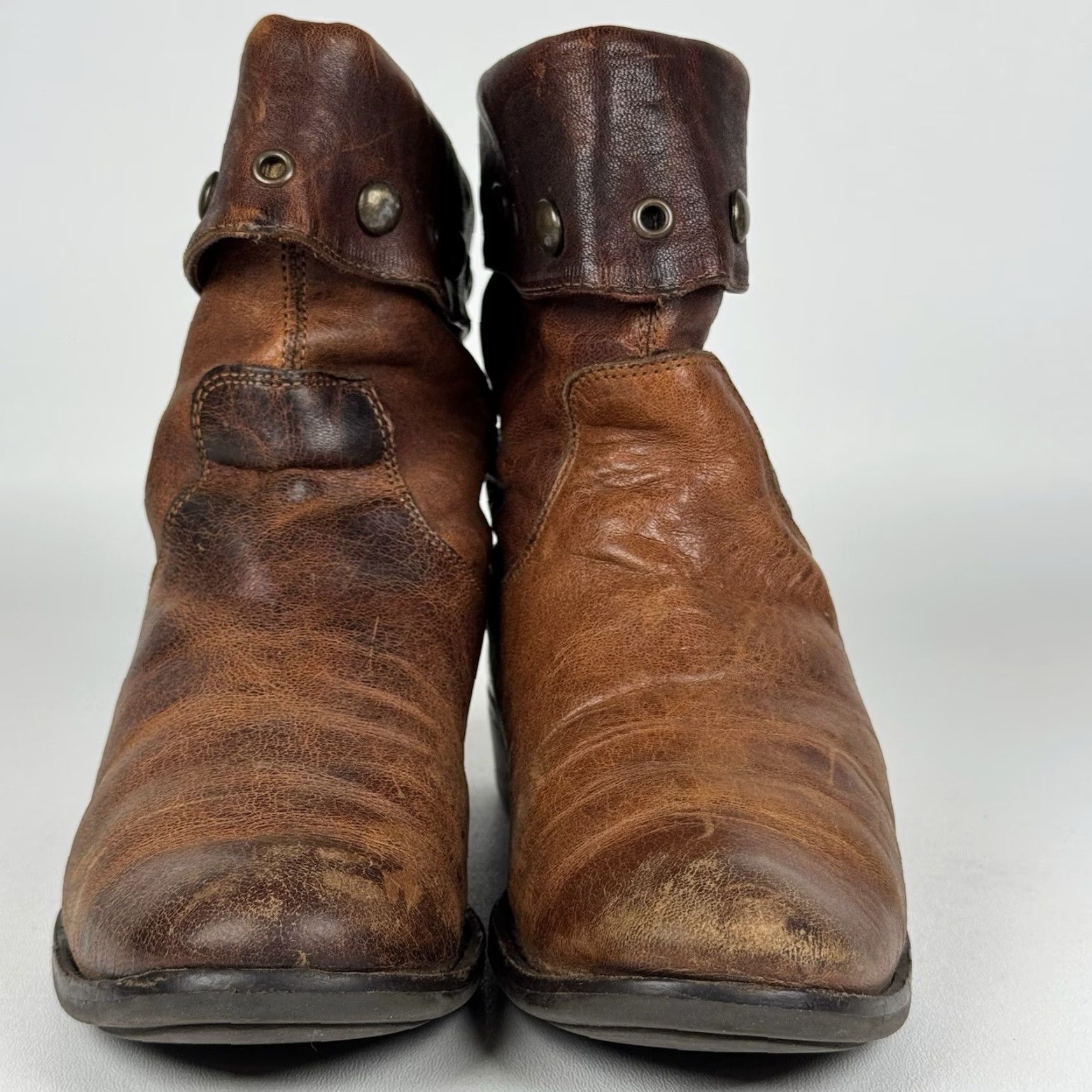 Vintage Womens Boot Cowgirl 6.5 Italian Leather Brown Distressed Studded Block Heel Pull On Coastal Boho Western Biker Shoes Mostly Women งาน Size US 7 / IT 37 - 2 Thumbnail