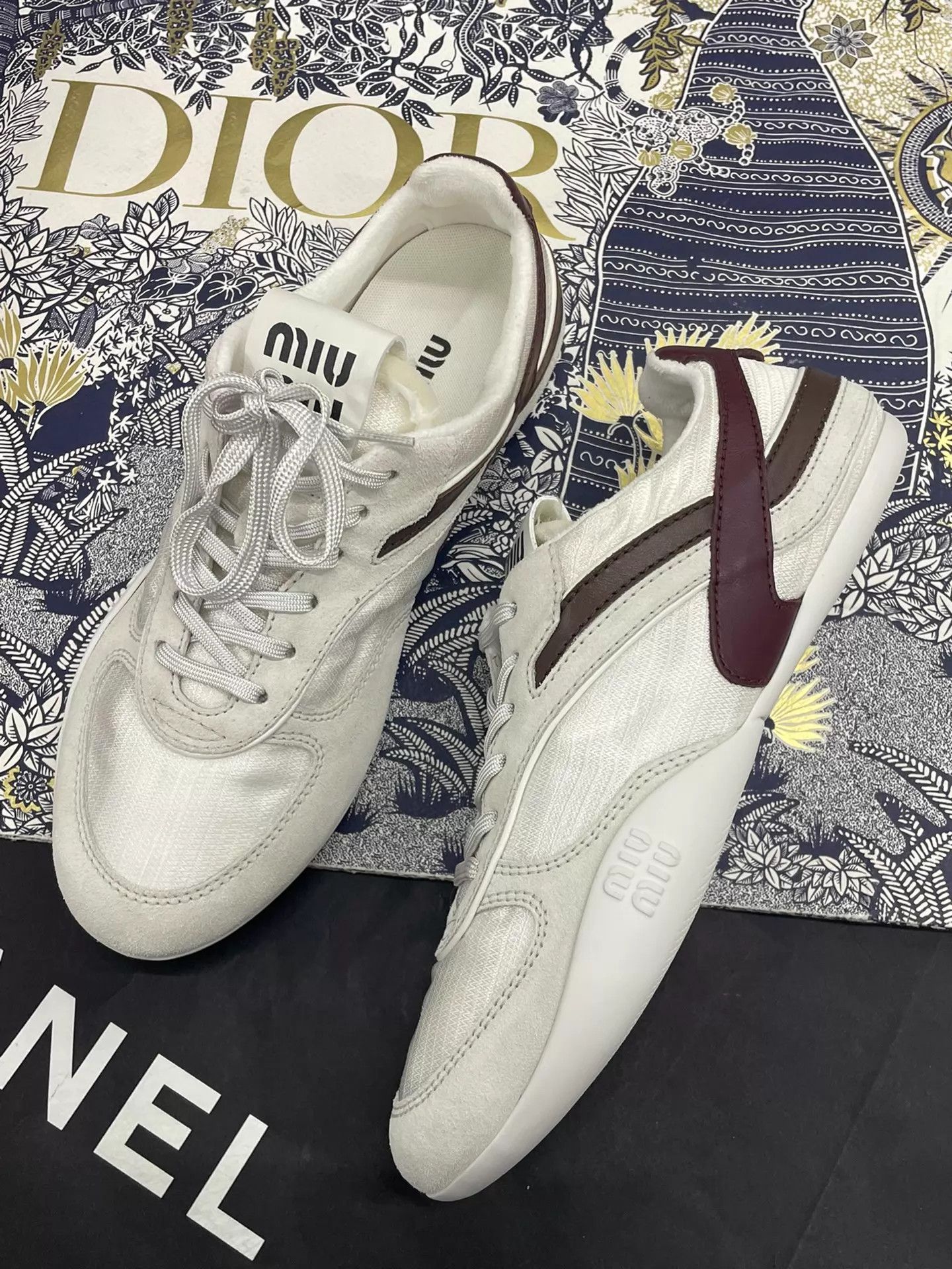 Miu Miu MIU MIU Wine Red Thin Sole Gymnasium Sneakers 37 Size US 6.5 / IT 36.5 - 4 Thumbnail