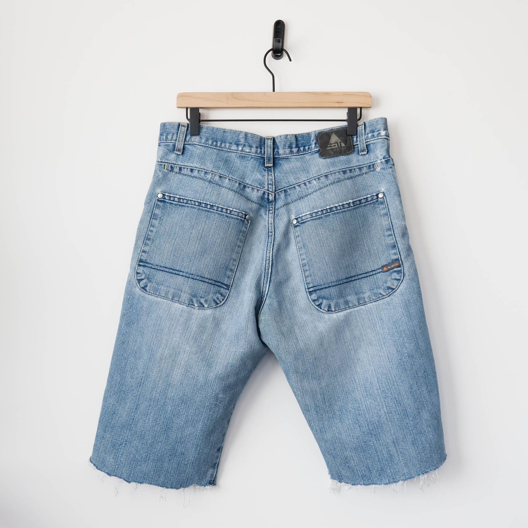 Levi's Vintage Clothing Vintage Y2K Levi's SilverTab Distressed Denim Jorts Shorts Size US 30 / EU 46 - 6 Thumbnail