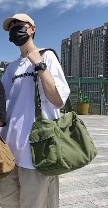 Japanese Brand Green Color Crossbody Shoulder Bags Size ONE SIZE - 2 Thumbnail