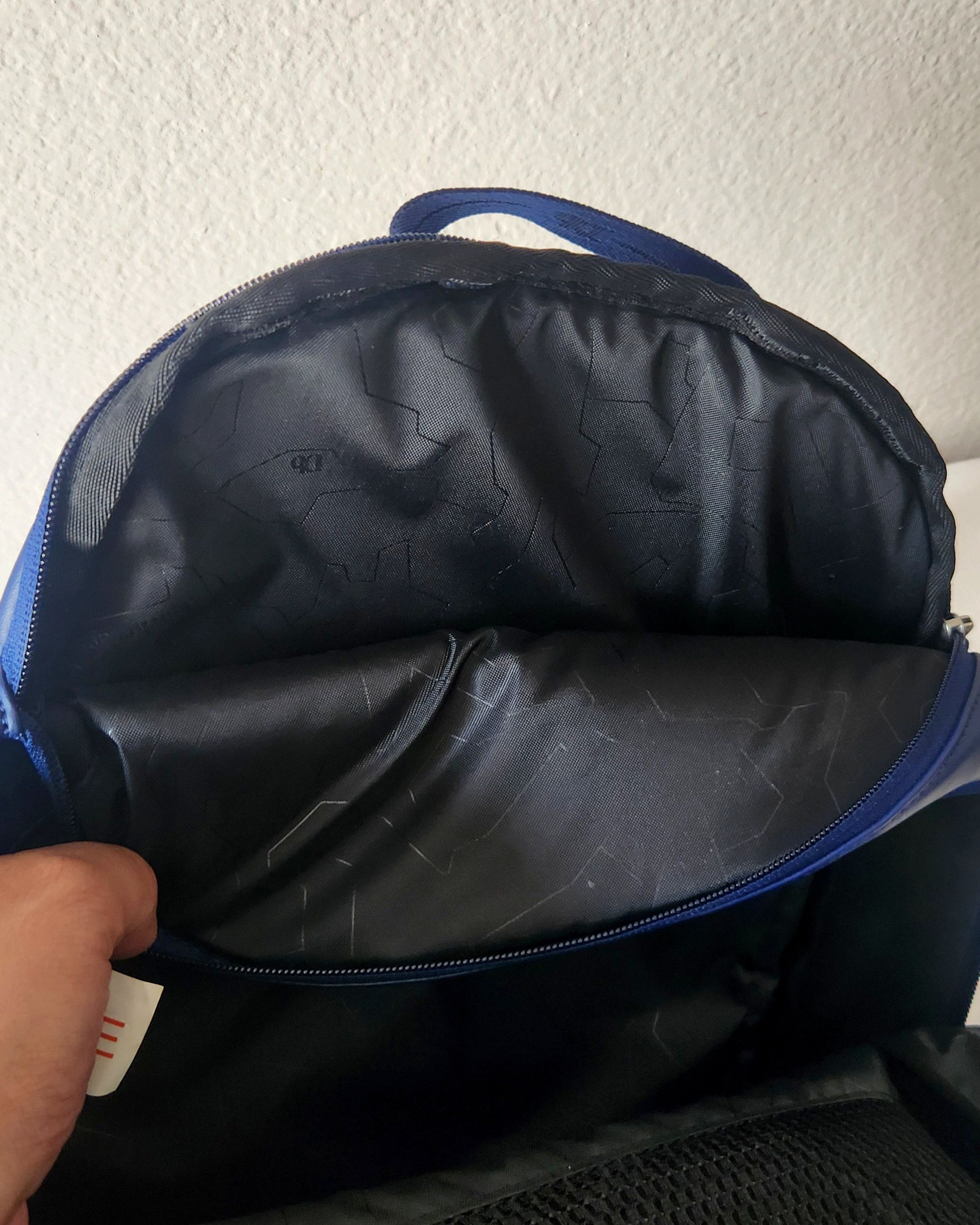 Other Db Douchebags "SAMPLE" Backpack 8L Deep Sea Blue Adult Rare Size ONE SIZE - 12 Thumbnail