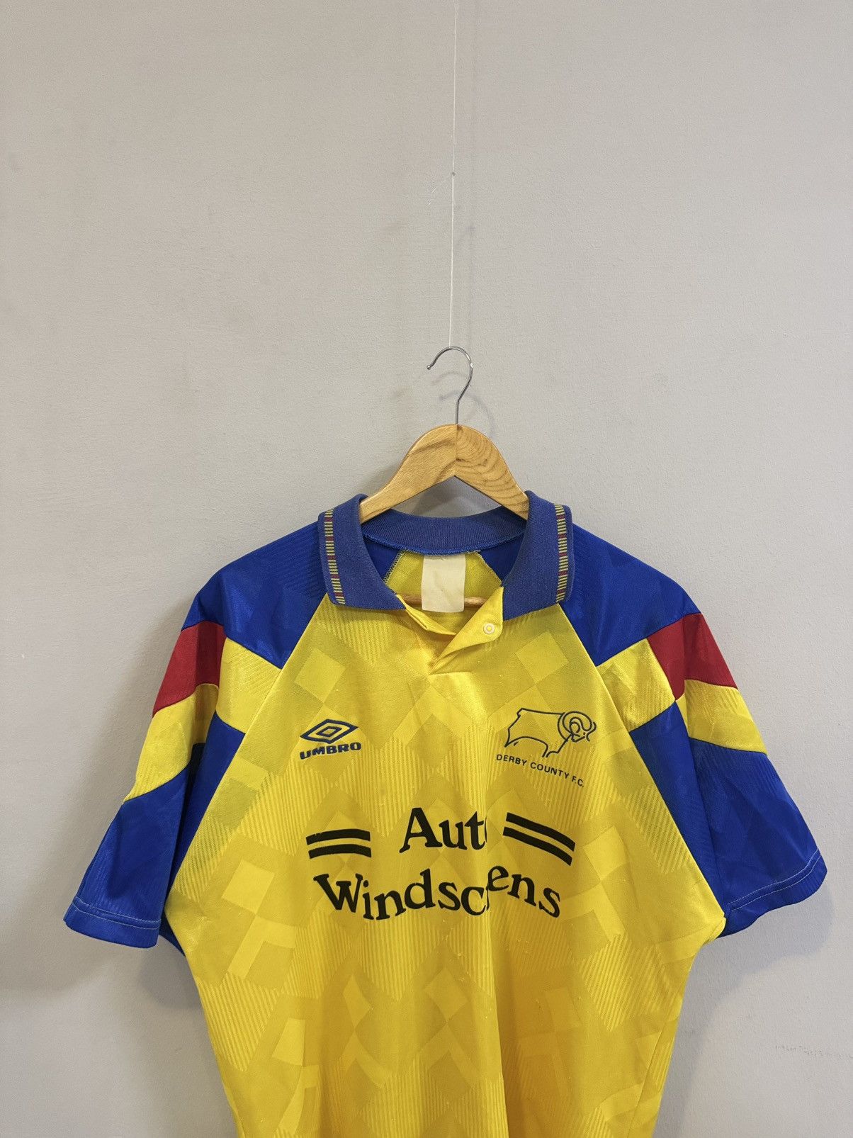 Umbro VINTAGE DERBY COUNTY 1992-1993 FOOTBALL AWAY SHIRT UMBRO Size US XL / EU 56 / 4 - 2 Thumbnail