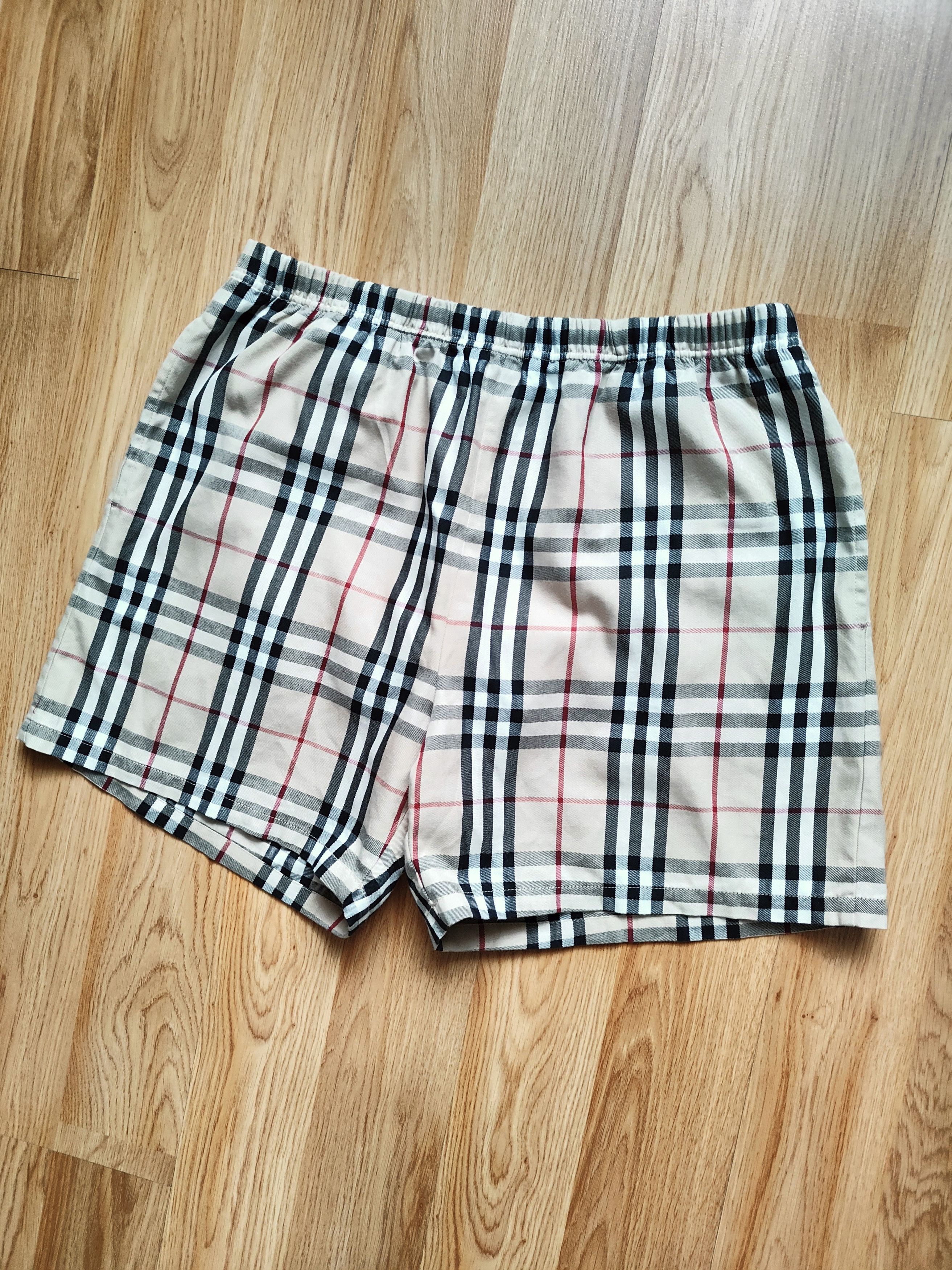 Burberry Vintage Burberry Shorts Beach Shorts Burberry L Size US 34 / EU 50 - 2 Thumbnail