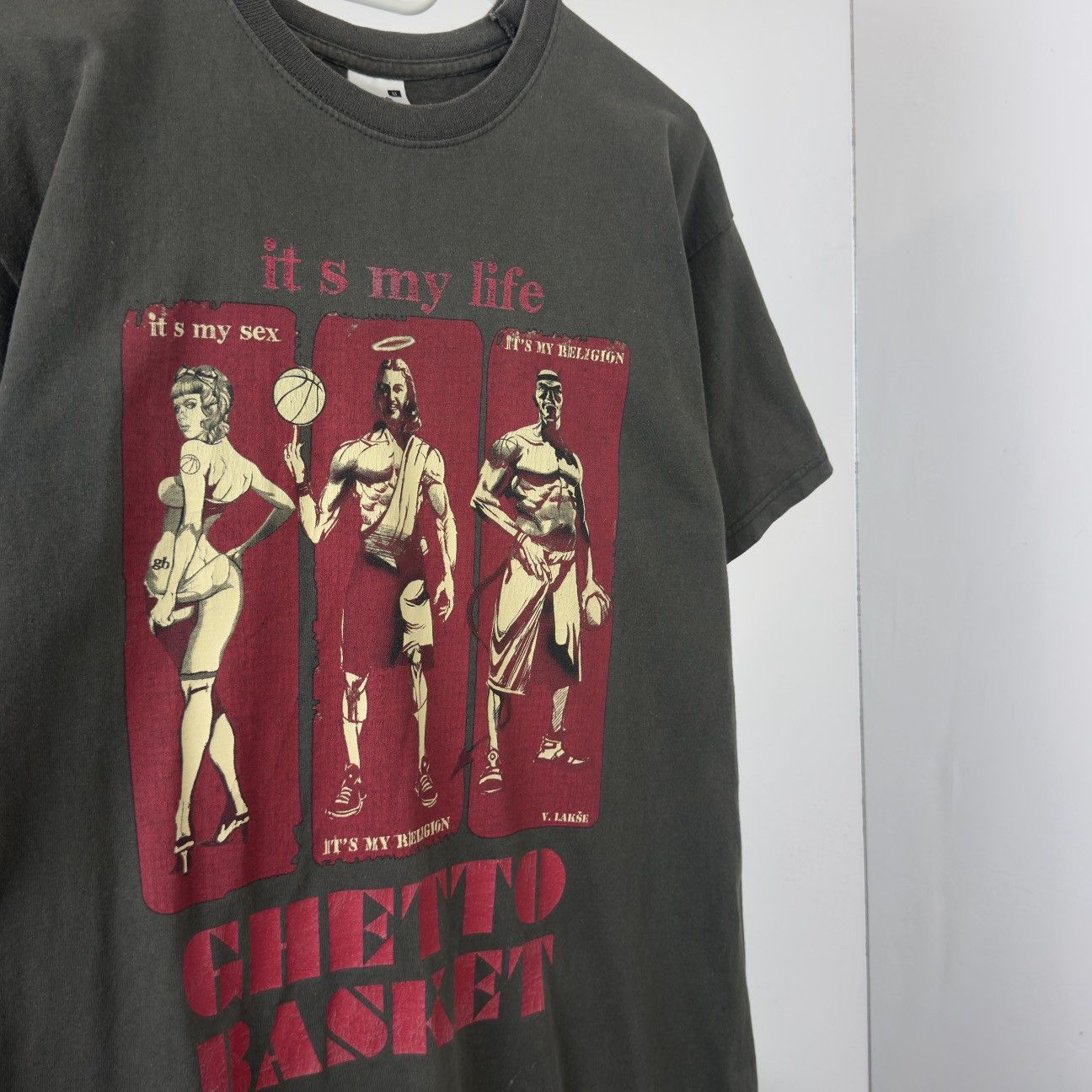 NBA Humor Tee Chetto Basket Design Rare Basketball Size US M / EU 48-50 / 2 - 3 Thumbnail