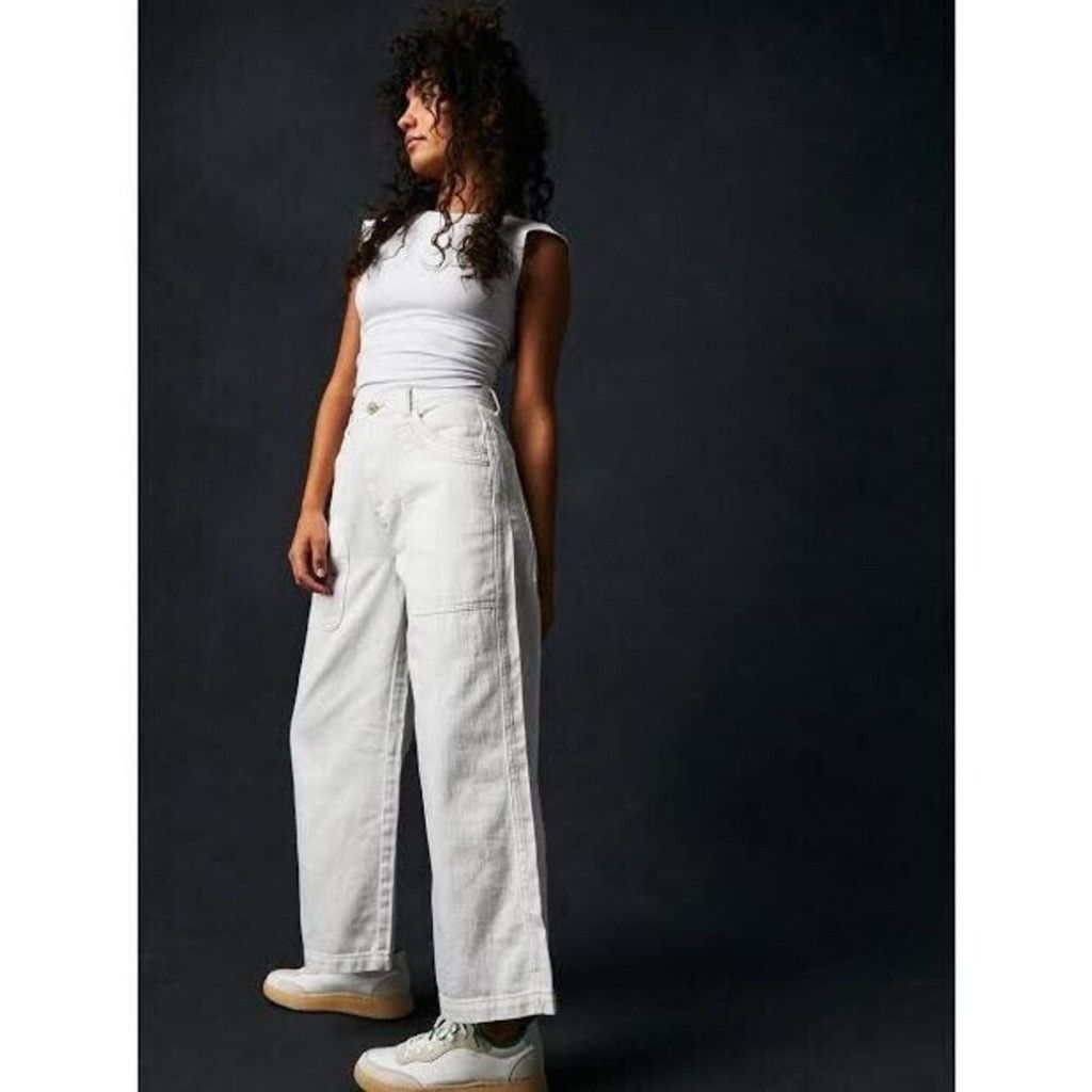 Free People Free People Piper Mid Rise Crop Wide Leg Jeans Size 32. B20 Size 32" / US 10 / IT 46 - 1 Thumbnail