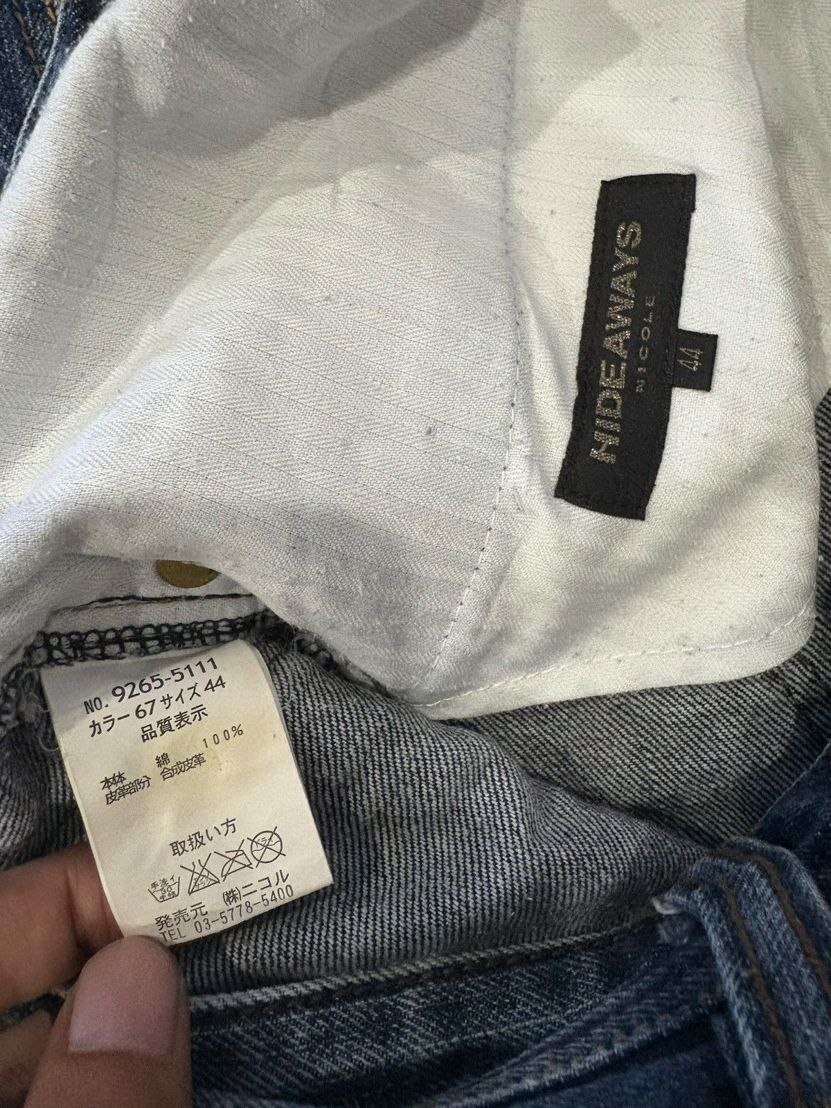 HIDEAWAYS Vintage Hideaway Nicole Crazy Fade Distressed Bootcut Jeans Size 31" - 10 Thumbnail