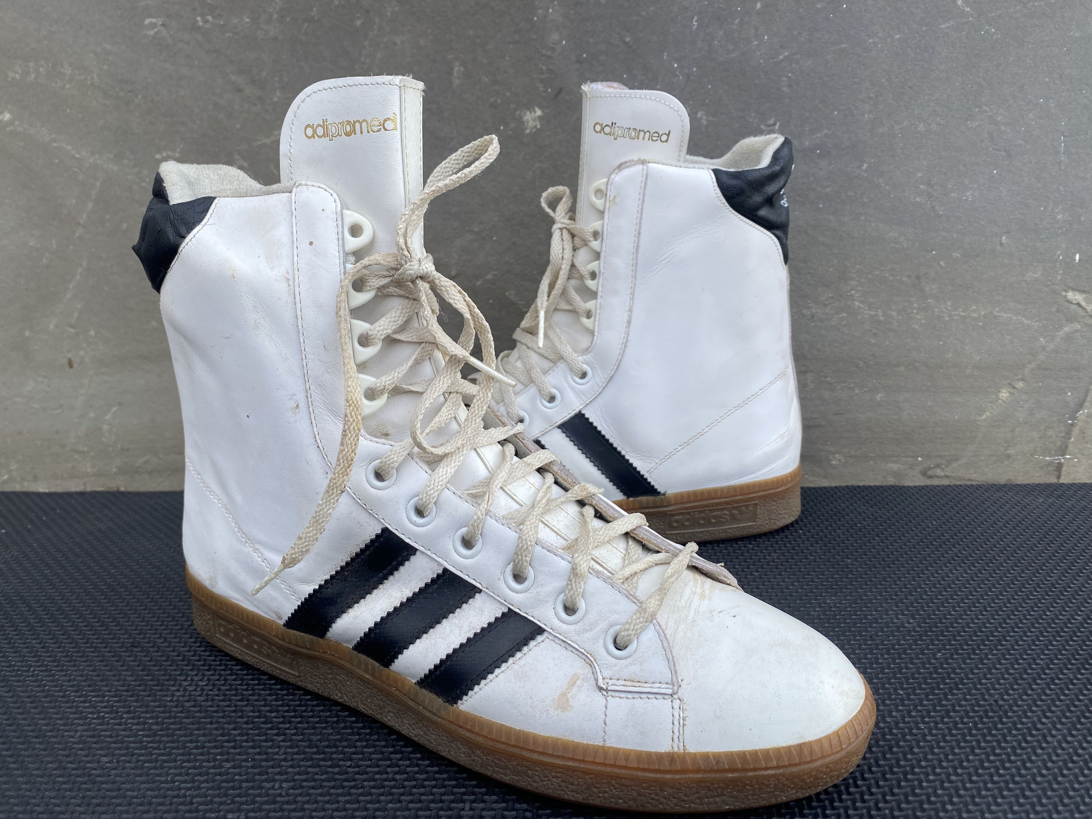 Vintage high top adidas hotsell