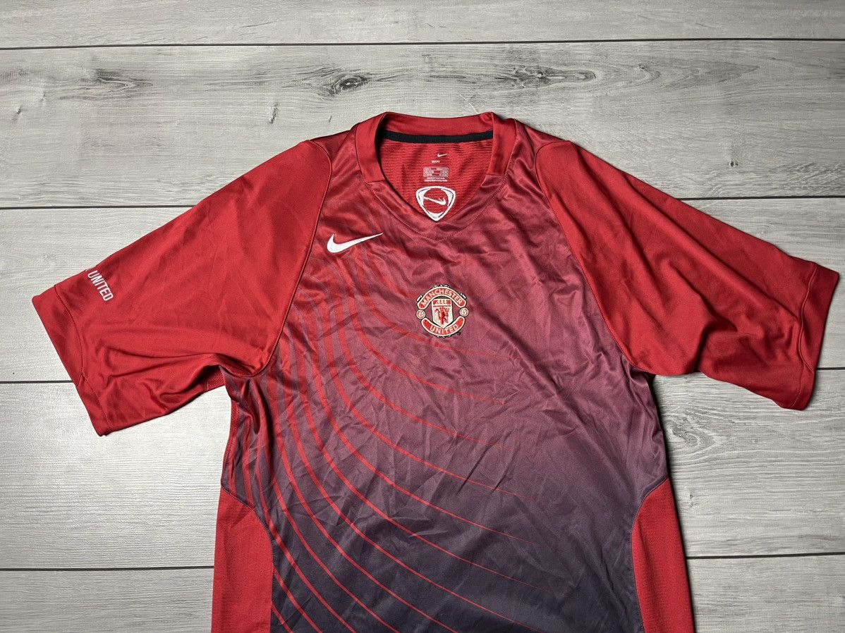 Nike Nike Manchester United home jersey 2006/2007 Size US S / EU 44-46 / 1 - 3 Thumbnail