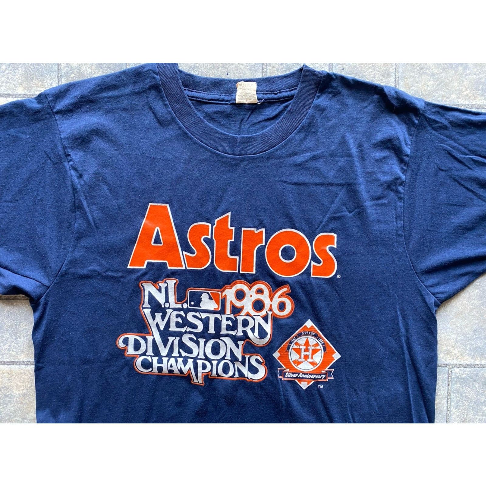 Vintage VINTAGE Houston Astros T Shirt Screen Stars Large Blue 80s Sports Western Division Champion Men L Size US L / EU 52-54 / 3 - 3 Thumbnail