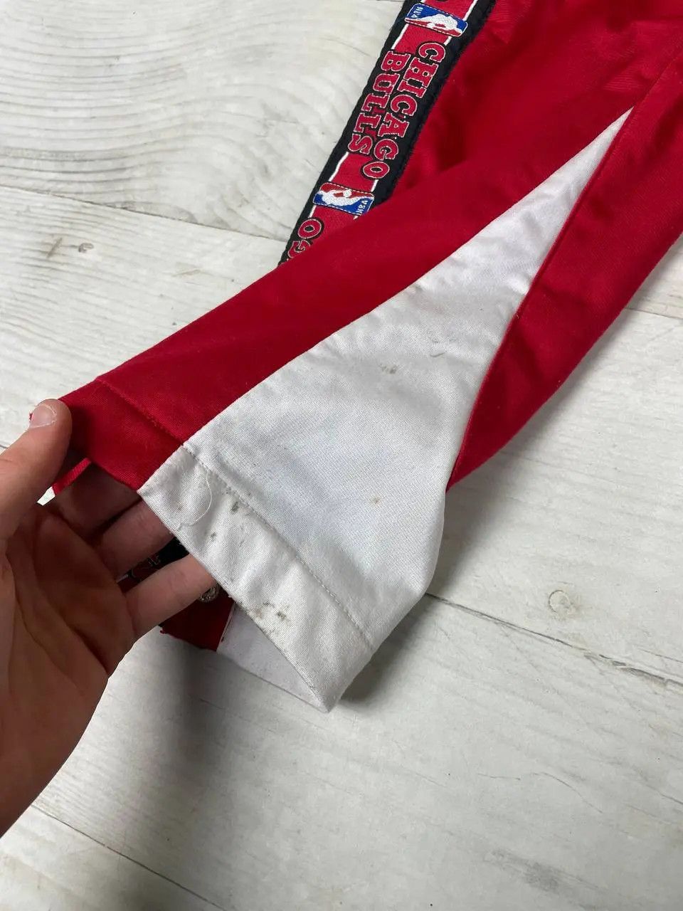Champion Vintage Champion Chicago Bulls Basketball 90s Track Pants Size US 32 / EU 48 - 9 Thumbnail