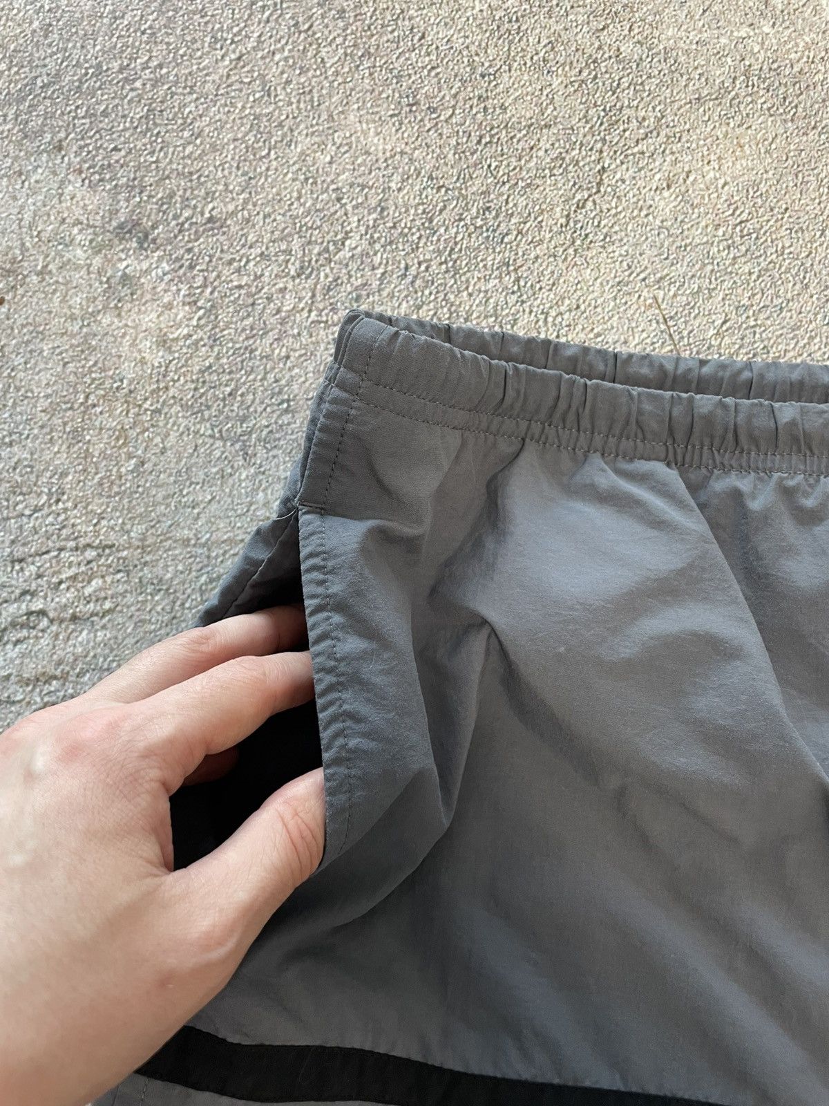 Nike Vintage Nike Nylon Big Swoosh Shorts Size US 32 / EU 48 - 3 Thumbnail