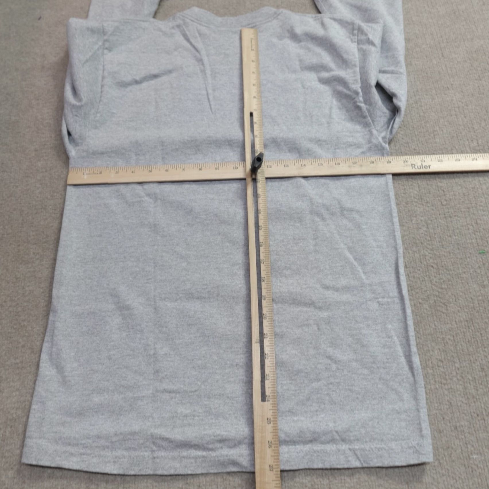 Vintage VINTAGE American University Shirt Mens XL Gray Jersey Cotton Short Sleeve Crew Neck T-Shirt United States Size US XL / EU 56 / 4 - 5 Thumbnail