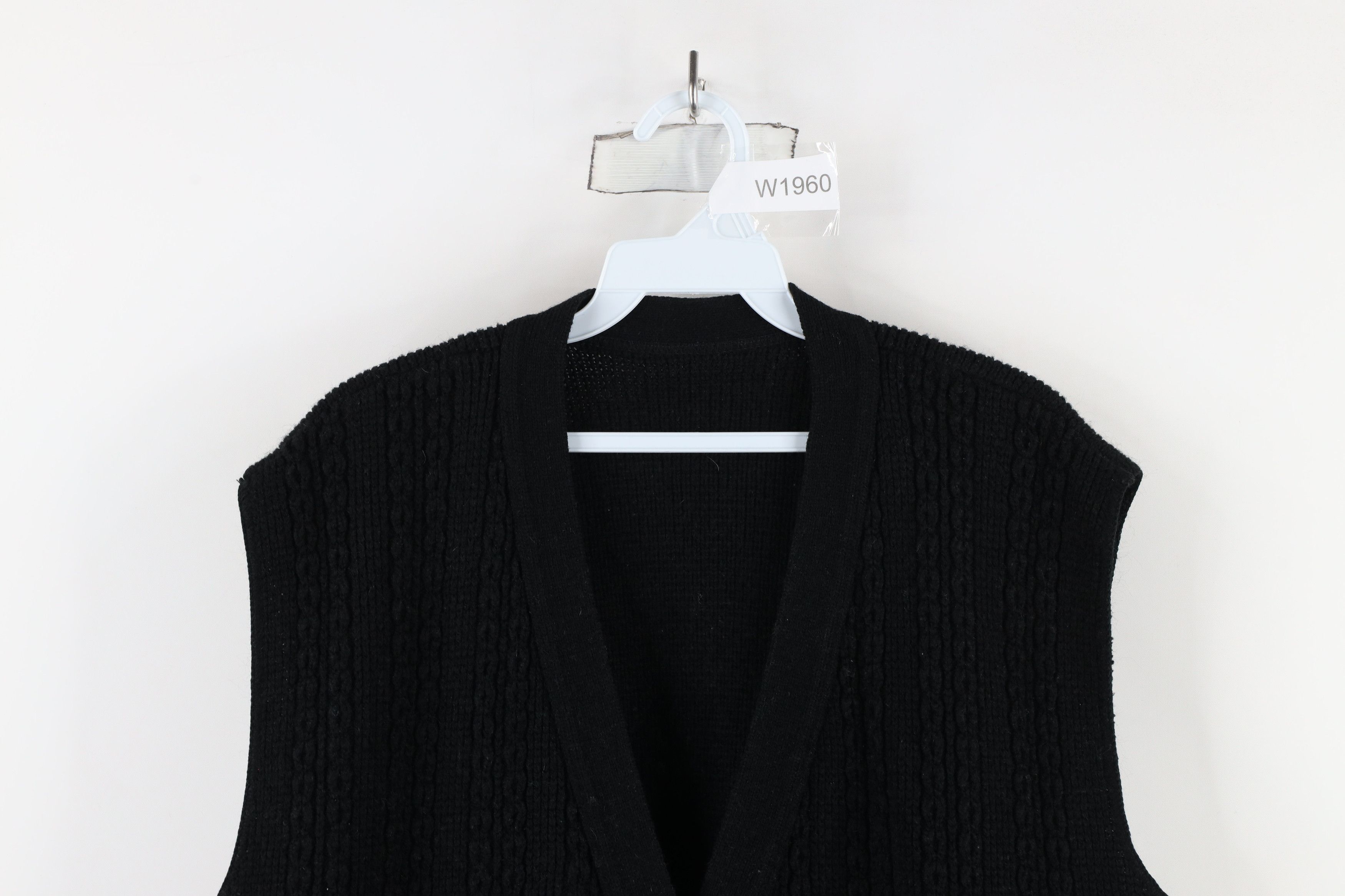 Vintage Vintage 60s 70s Streetwear Cable Knit Sweater Vest Black Size XL / US 12-14 / IT 48-50 - 2 Thumbnail
