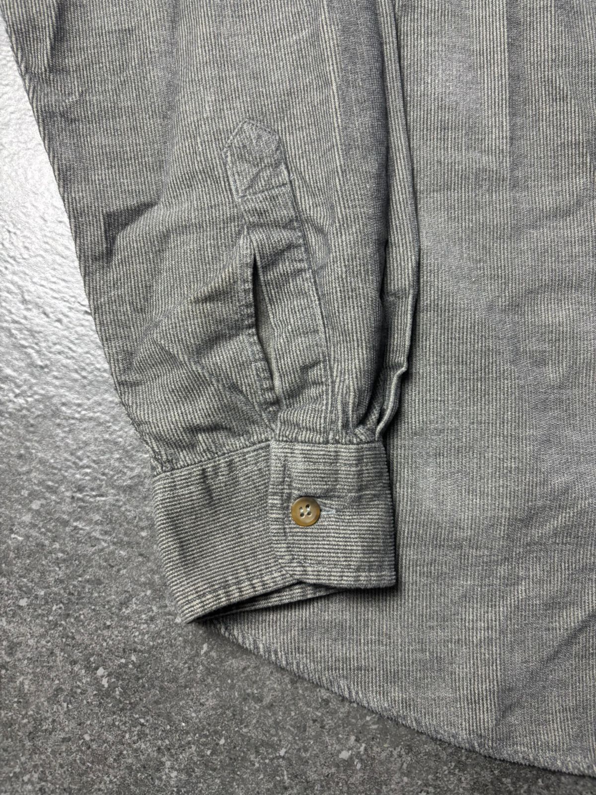 Giorgio Armani 1990s Armani Jeans Corduroy Button-Up Shirt Size US M / EU 48-50 / 2 - 7 Thumbnail