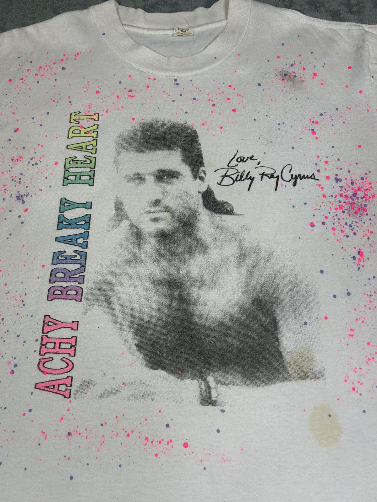 Band Tees Vintage 90’s “Achy Beaky Heart” Billy Ray Cyrus Graphic Tee Size US XL / EU 56 / 4 - 2 Thumbnail