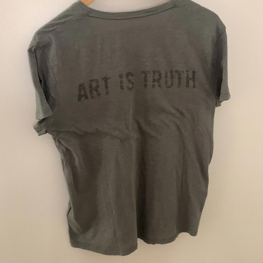 Zadig & Voltaire Zadig & Voltaire- VNeck Tee- XS - 100% Cotton Slub Size US XS / EU 42 / 0 - 2 Thumbnail