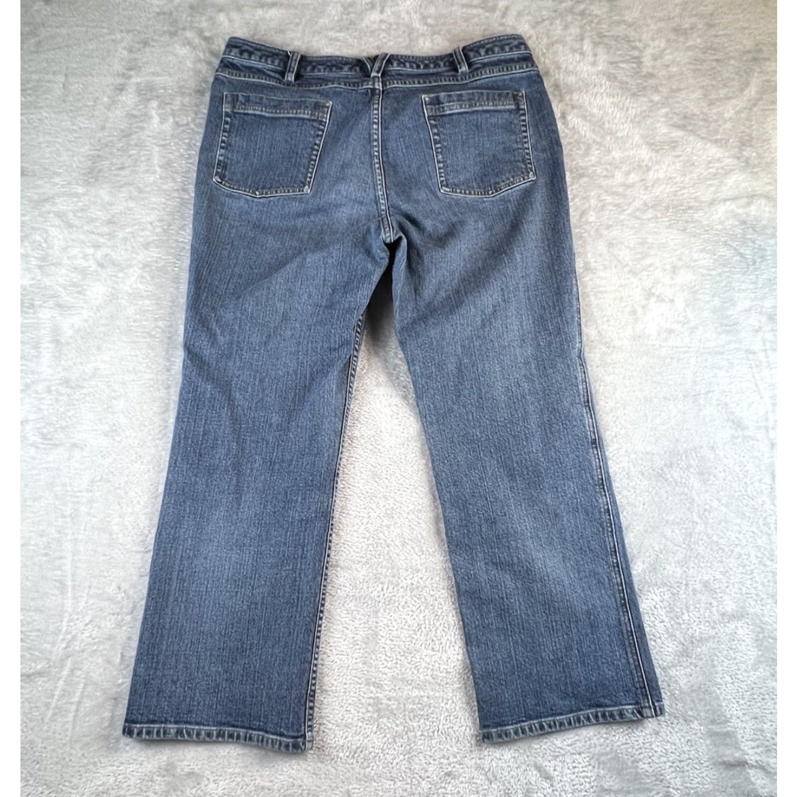 Duluth Trading Company Duluth Trading Company Jeans Womens 14 X 29 Blue Straight Medium Wash Denim Size 36" / US 14 / IT 50 - 3 Thumbnail