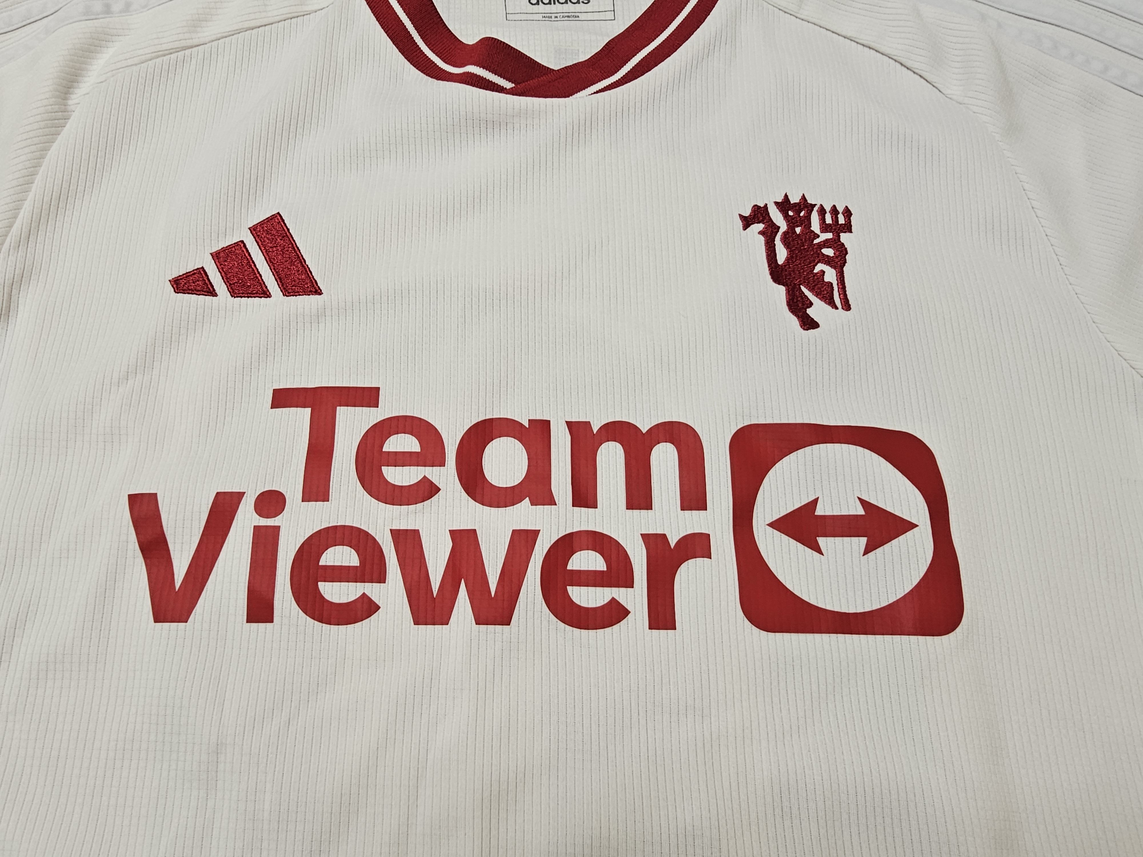 Adidas MANCHESTER UNITED 2023 2024 THIRD RASHFORD FOOTBALL SOCCER Size US M / EU 48-50 / 2 - 3 Thumbnail