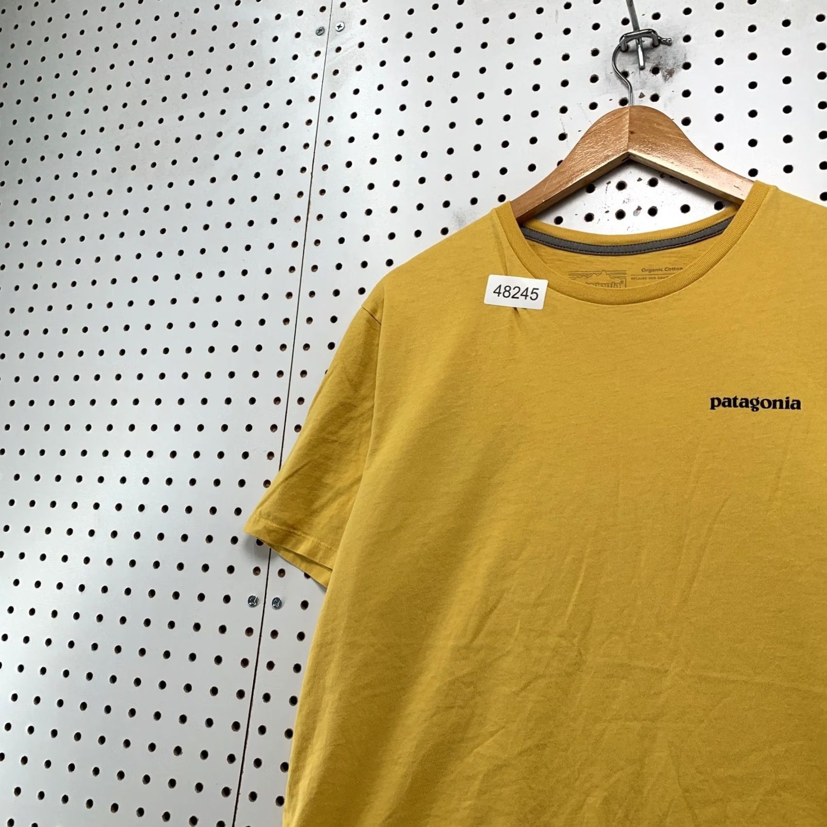 Patagonia Patagonia T Shirt Mens M Yellow Organic Cotton Short Sleeve Outdoor Size US M / EU 48-50 / 2 - 5 Thumbnail