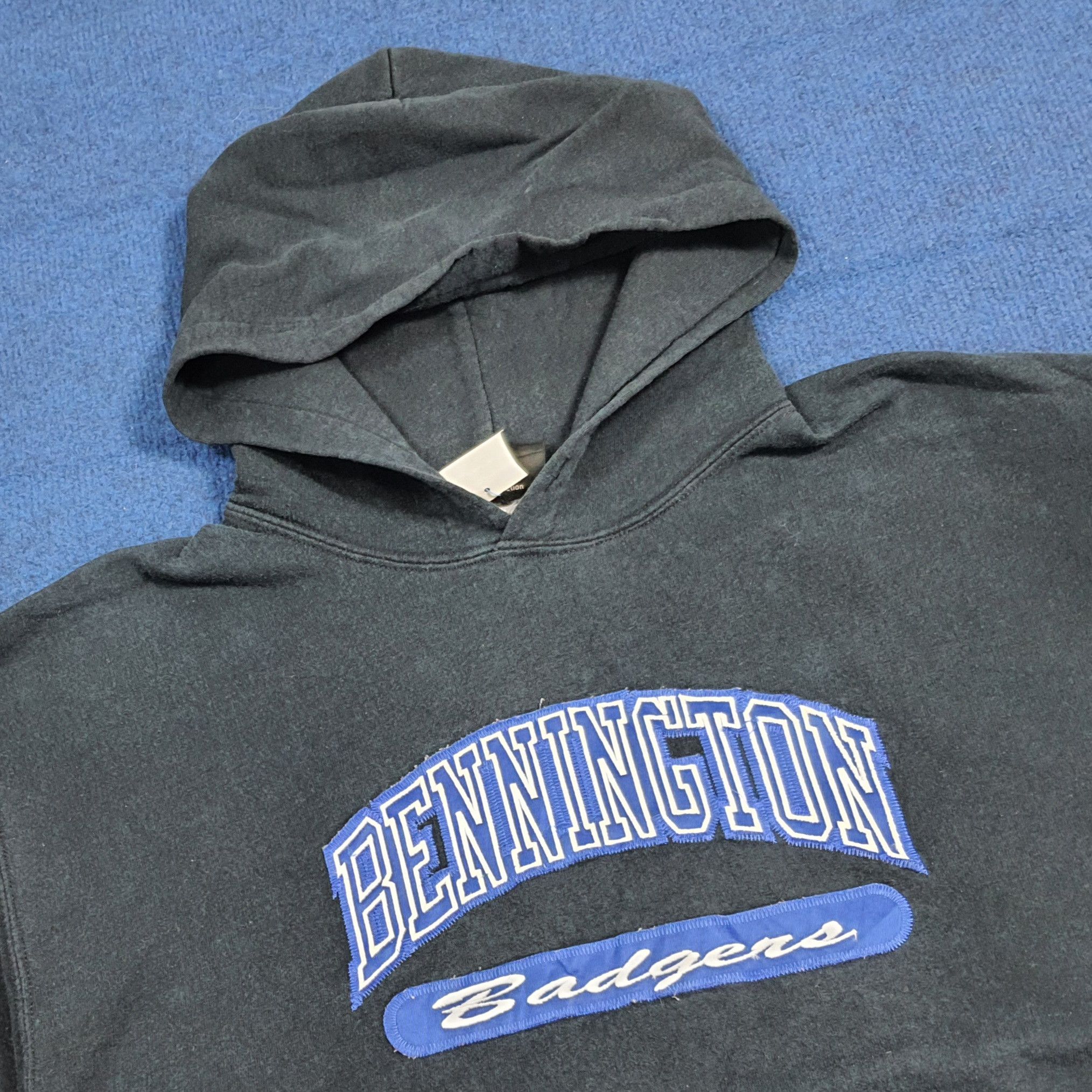 Vintage Vintage 90s Collegiate Bennington Badgers Hoodie C284N15 Size US M / EU 48-50 / 2 - 2 Thumbnail