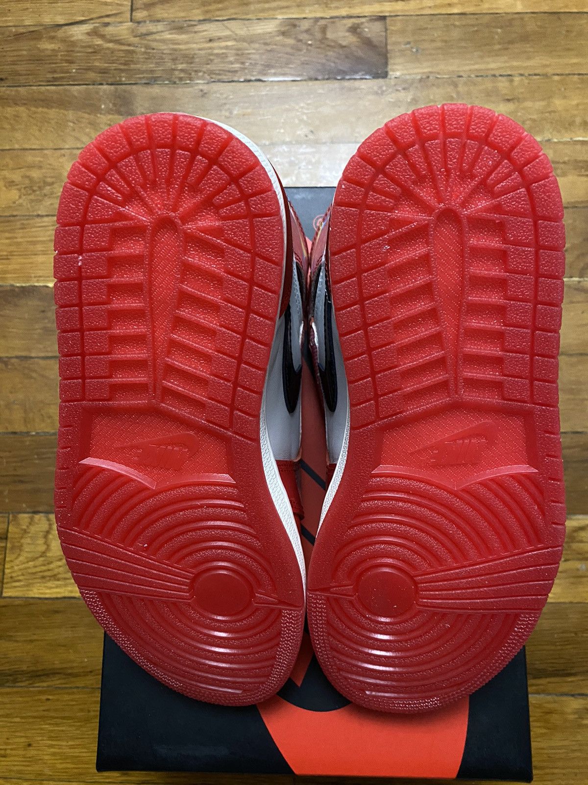 Jordan Brand × Nike Size 6.5W / 5M - Air Jordan 1 Retro High OG Red Black Size US 6.5 / IT 36.5 - 6 Thumbnail