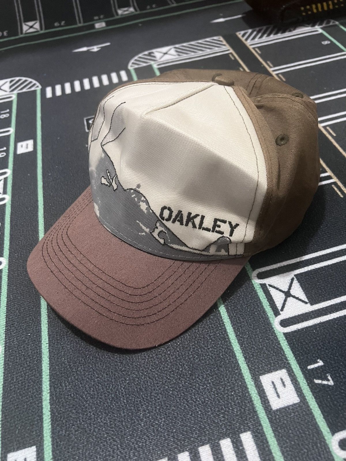 Oakley Vintage Oakley snapback Size ONE SIZE - 1 Thumbnail